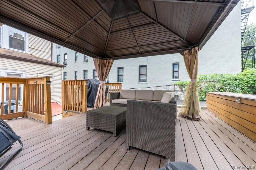 3121 Sedgwick Avenue, New York, NY, 4 Bedrooms Bedrooms, 20 Rooms Rooms,3 BathroomsBathrooms,Residential Lease,For Rent,Sedgwick,0,1007137 3121 Sedgwick Avenue, New York, NY, 4 Bedrooms Bedrooms, 20 Rooms Rooms,3 BathroomsBathrooms,Residential Lease,For Rent,Sedgwick,0,1007137