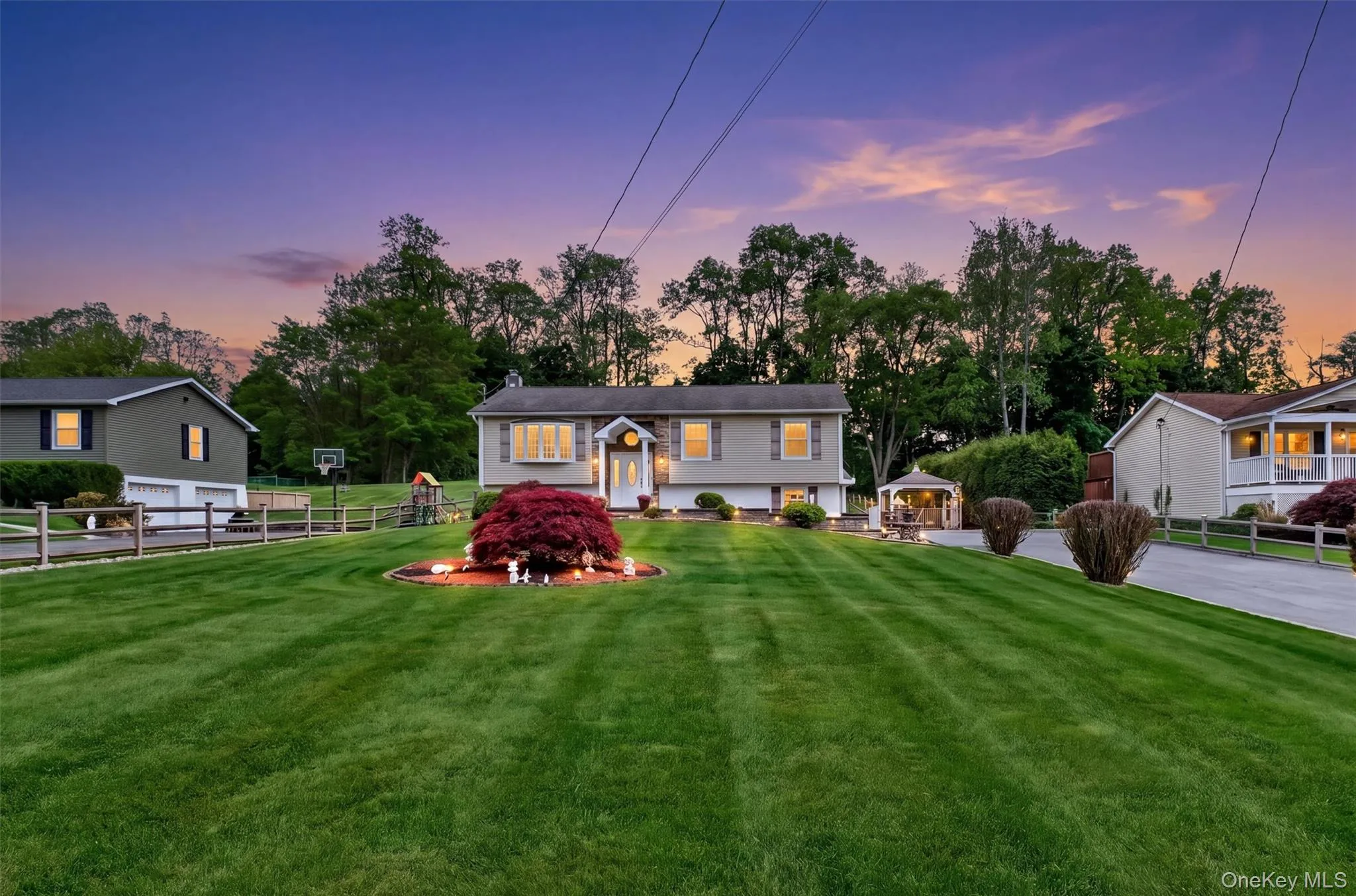 46 Camelot Road, Poughkeepsie (town), NY, 3 Bedrooms Bedrooms, 10 Rooms Rooms,2 BathroomsBathrooms,Residential,For Rent,Camelot,0,1007141 46 Camelot Road, Poughkeepsie (town), NY, 3 Bedrooms Bedrooms, 10 Rooms Rooms,2 BathroomsBathrooms,Residential,For Rent,Camelot,0,1007141