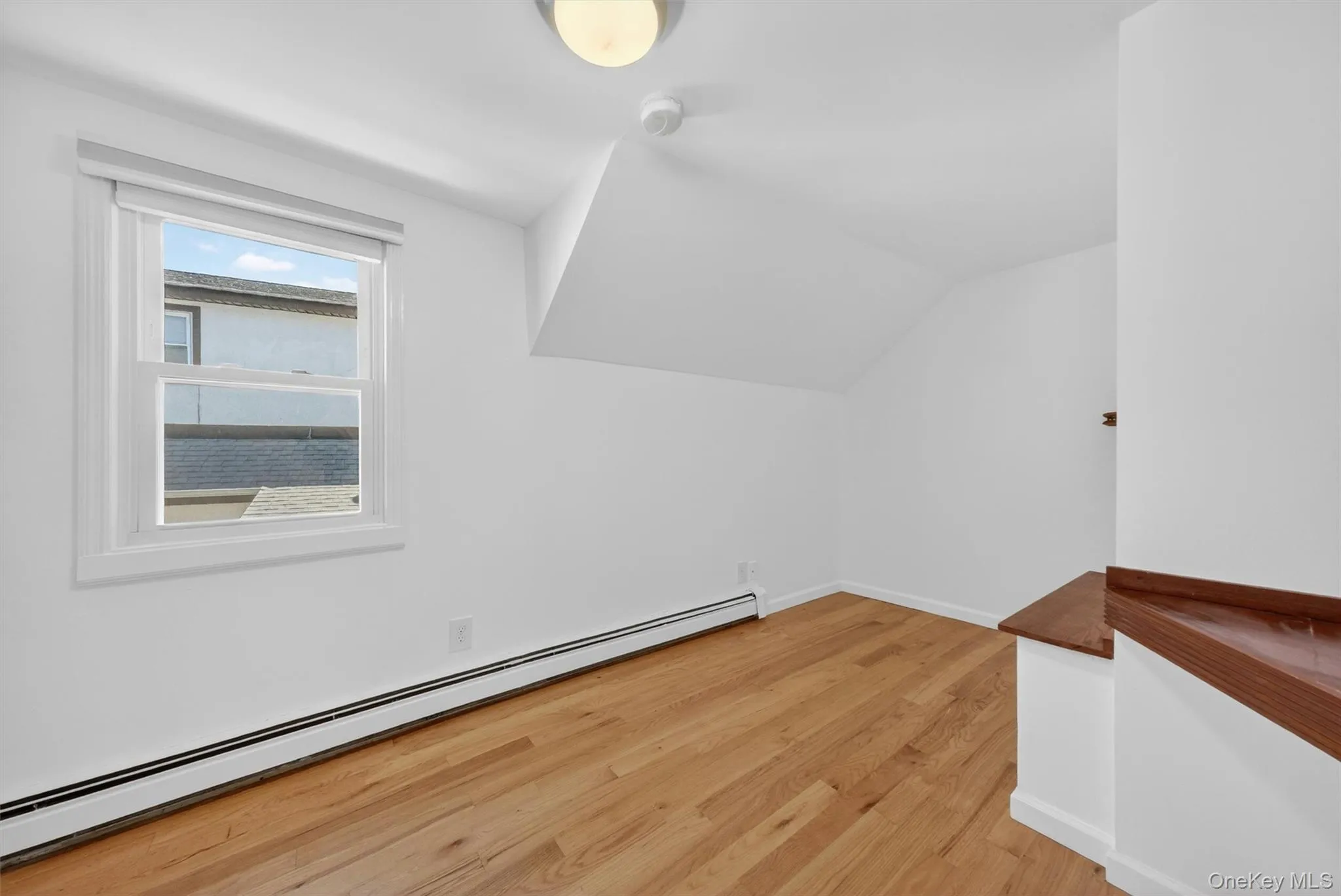 190 1/2 Grand Street, Cortlandt, NY, 2 Bedrooms Bedrooms, 4 Rooms Rooms,1 BathroomBathrooms,Residential,For Rent,Grand,0,1007145 190 1/2 Grand Street, Cortlandt, NY, 2 Bedrooms Bedrooms, 4 Rooms Rooms,1 BathroomBathrooms,Residential,For Rent,Grand,0,1007145
