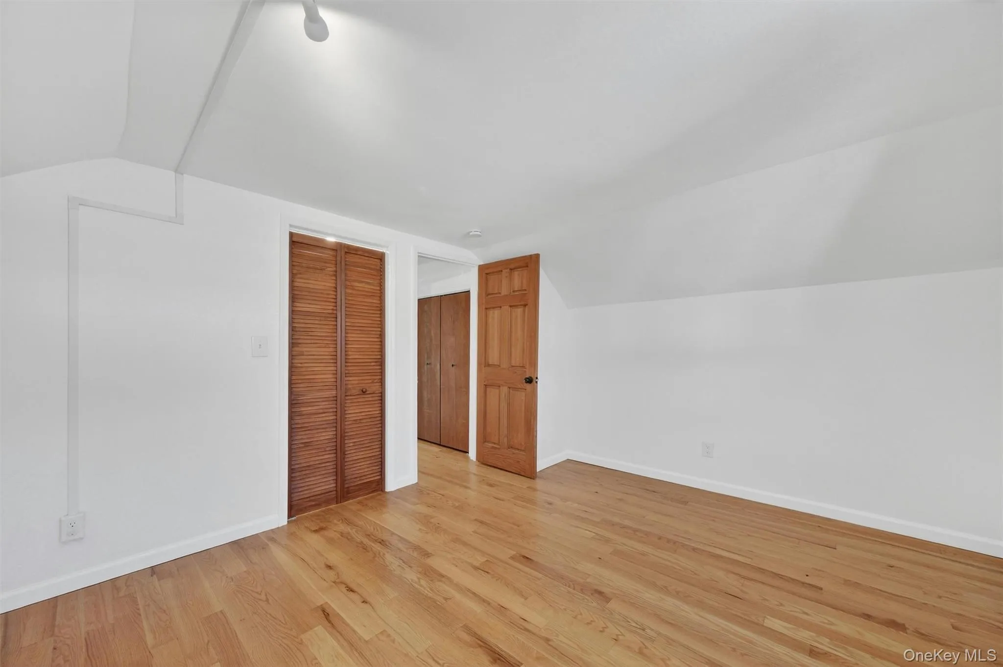 190 1/2 Grand Street, Cortlandt, NY, 2 Bedrooms Bedrooms, 4 Rooms Rooms,1 BathroomBathrooms,Residential,For Rent,Grand,0,1007145 190 1/2 Grand Street, Cortlandt, NY, 2 Bedrooms Bedrooms, 4 Rooms Rooms,1 BathroomBathrooms,Residential,For Rent,Grand,0,1007145