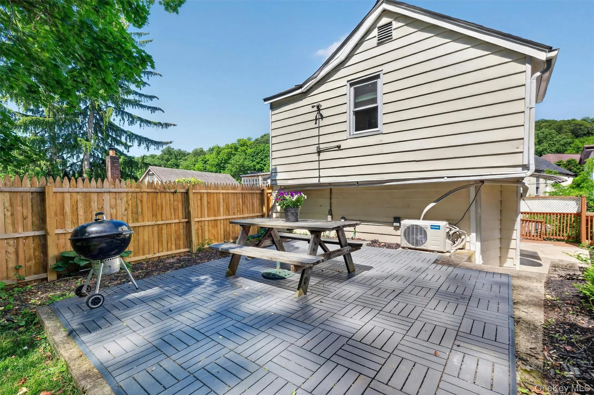 190 1/2 Grand Street, Cortlandt, NY, 2 Bedrooms Bedrooms, 4 Rooms Rooms,1 BathroomBathrooms,Residential,For Rent,Grand,0,1007145 190 1/2 Grand Street, Cortlandt, NY, 2 Bedrooms Bedrooms, 4 Rooms Rooms,1 BathroomBathrooms,Residential,For Rent,Grand,0,1007145