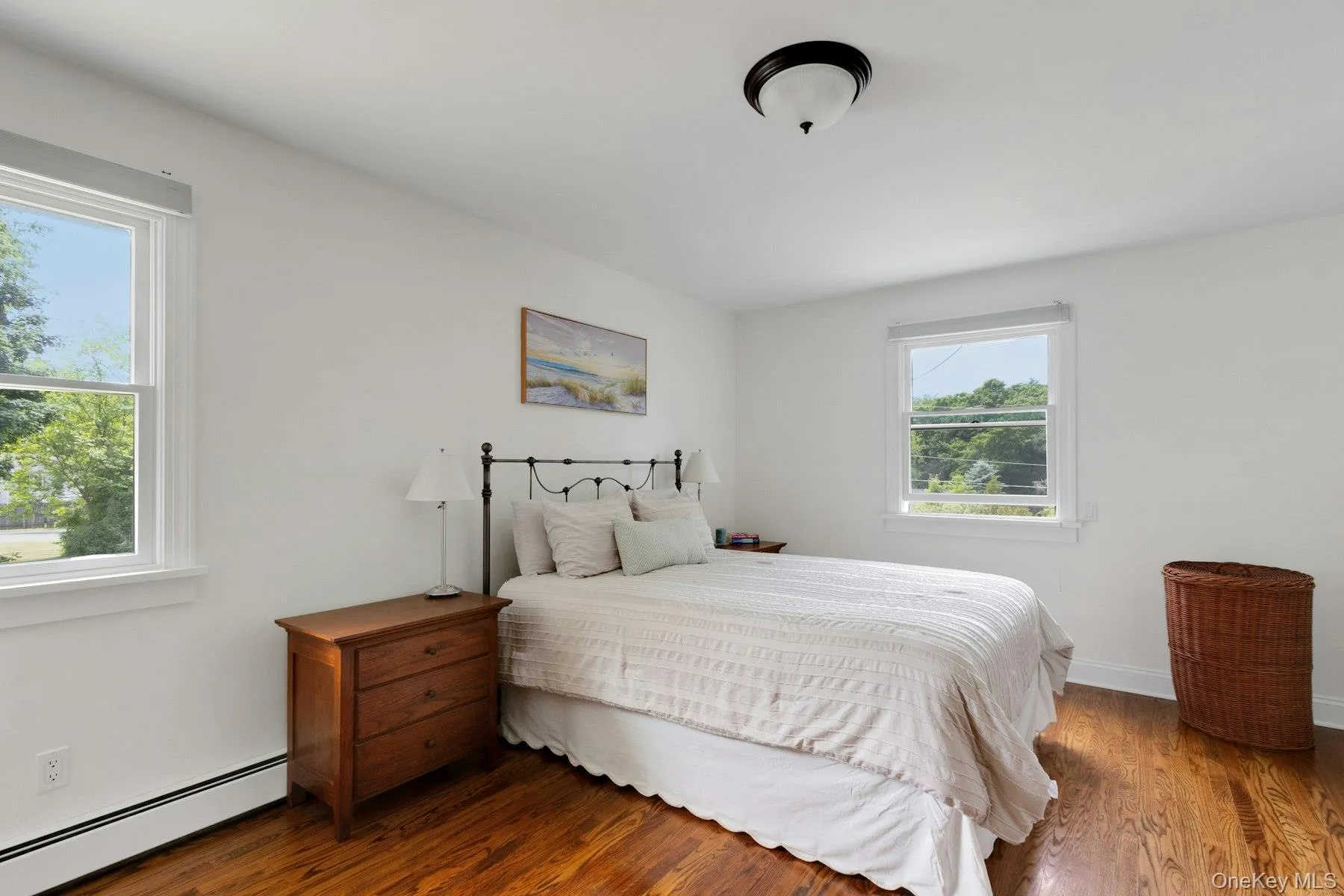 Spacious with Hardwood Floors Spacious with Hardwood Floors