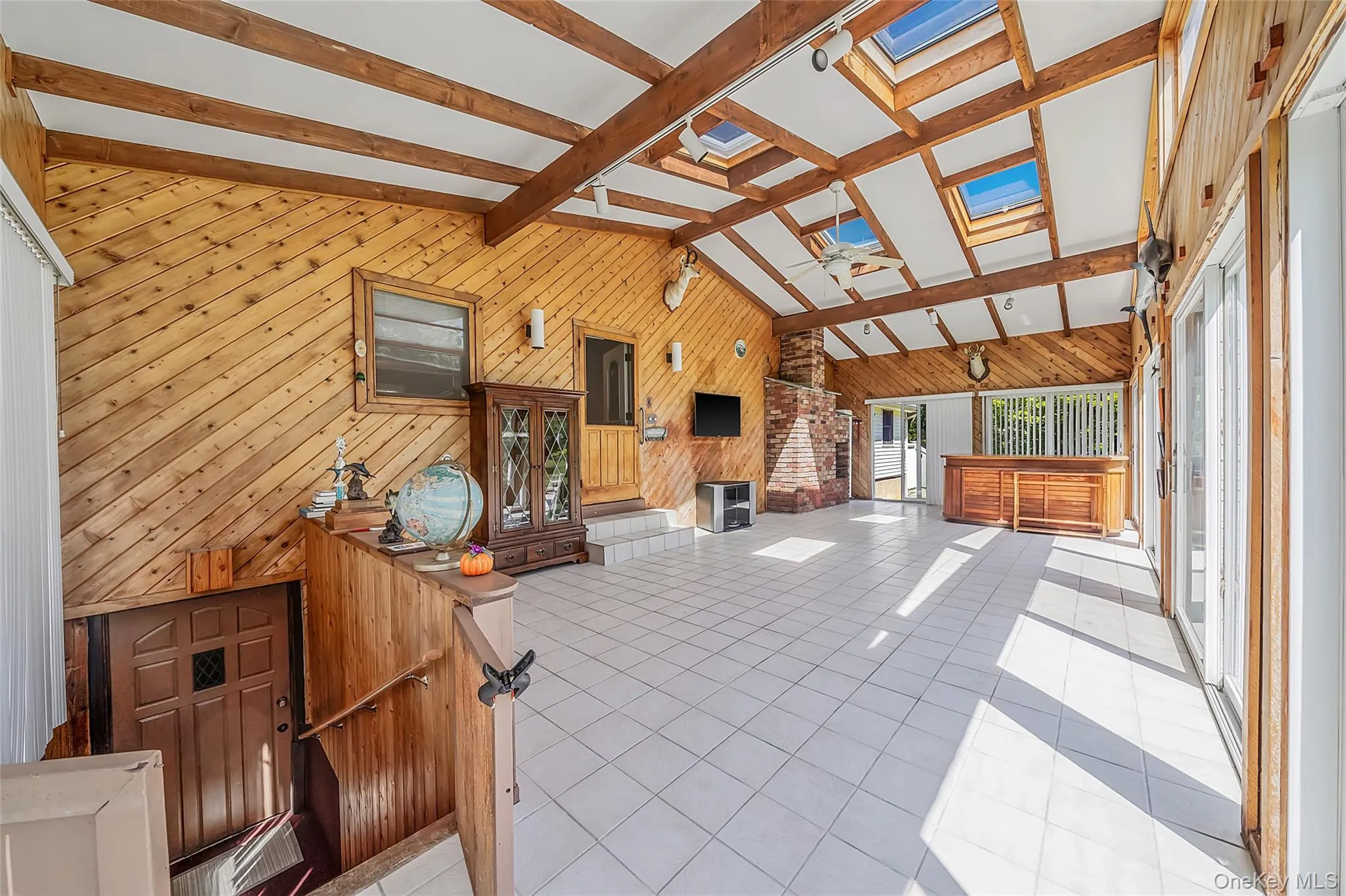 376 Country Road, Brookhaven, NY, 4 Bedrooms Bedrooms, 8 Rooms Rooms,2 BathroomsBathrooms,Residential,For Rent,Country,0,1007151 376 Country Road, Brookhaven, NY, 4 Bedrooms Bedrooms, 8 Rooms Rooms,2 BathroomsBathrooms,Residential,For Rent,Country,0,1007151