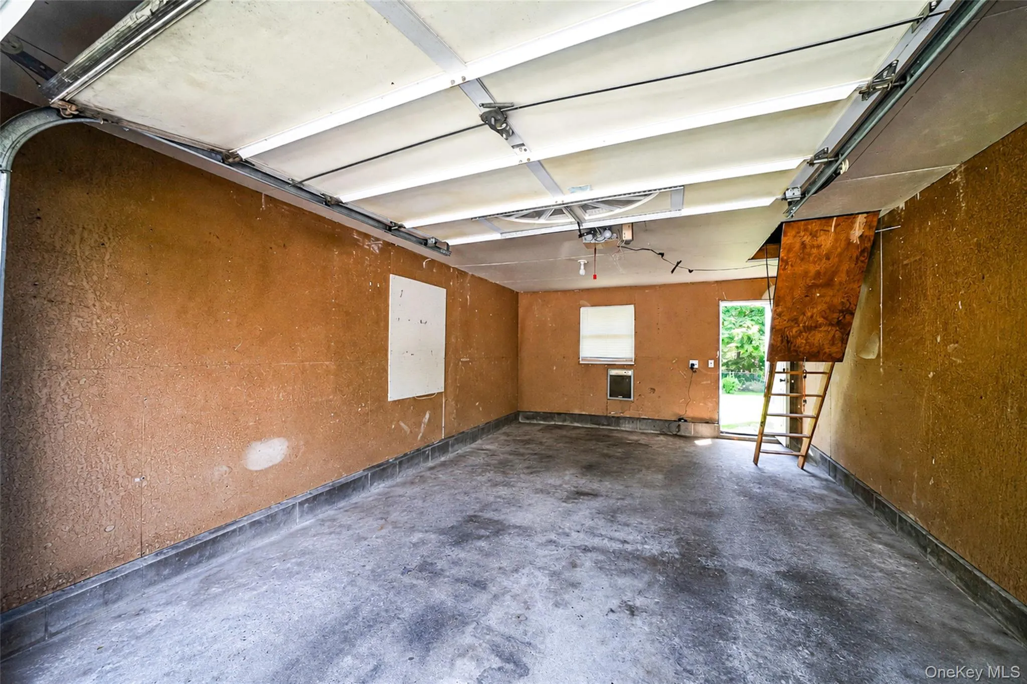 376 Country Road, Brookhaven, NY, 4 Bedrooms Bedrooms, 8 Rooms Rooms,2 BathroomsBathrooms,Residential,For Rent,Country,0,1007151 376 Country Road, Brookhaven, NY, 4 Bedrooms Bedrooms, 8 Rooms Rooms,2 BathroomsBathrooms,Residential,For Rent,Country,0,1007151