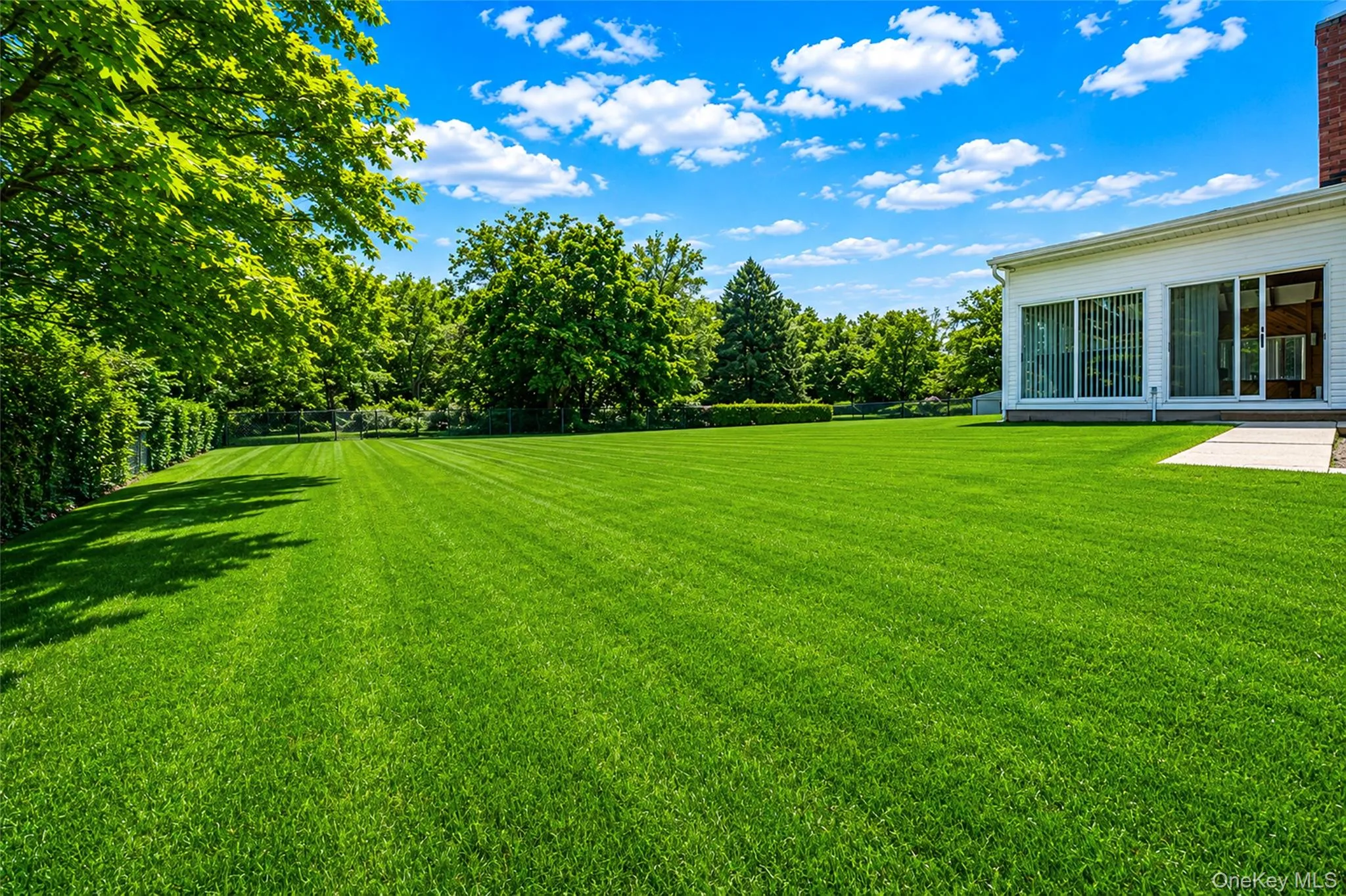 376 Country Road, Brookhaven, NY, 4 Bedrooms Bedrooms, 8 Rooms Rooms,2 BathroomsBathrooms,Residential,For Rent,Country,0,1007151 376 Country Road, Brookhaven, NY, 4 Bedrooms Bedrooms, 8 Rooms Rooms,2 BathroomsBathrooms,Residential,For Rent,Country,0,1007151
