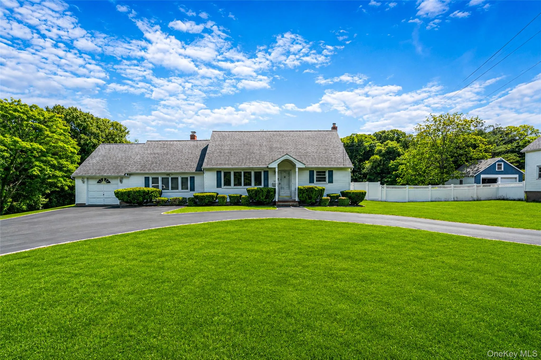 376 Country Road, Brookhaven, NY, 4 Bedrooms Bedrooms, 8 Rooms Rooms,2 BathroomsBathrooms,Residential,For Rent,Country,0,1007151 376 Country Road, Brookhaven, NY, 4 Bedrooms Bedrooms, 8 Rooms Rooms,2 BathroomsBathrooms,Residential,For Rent,Country,0,1007151