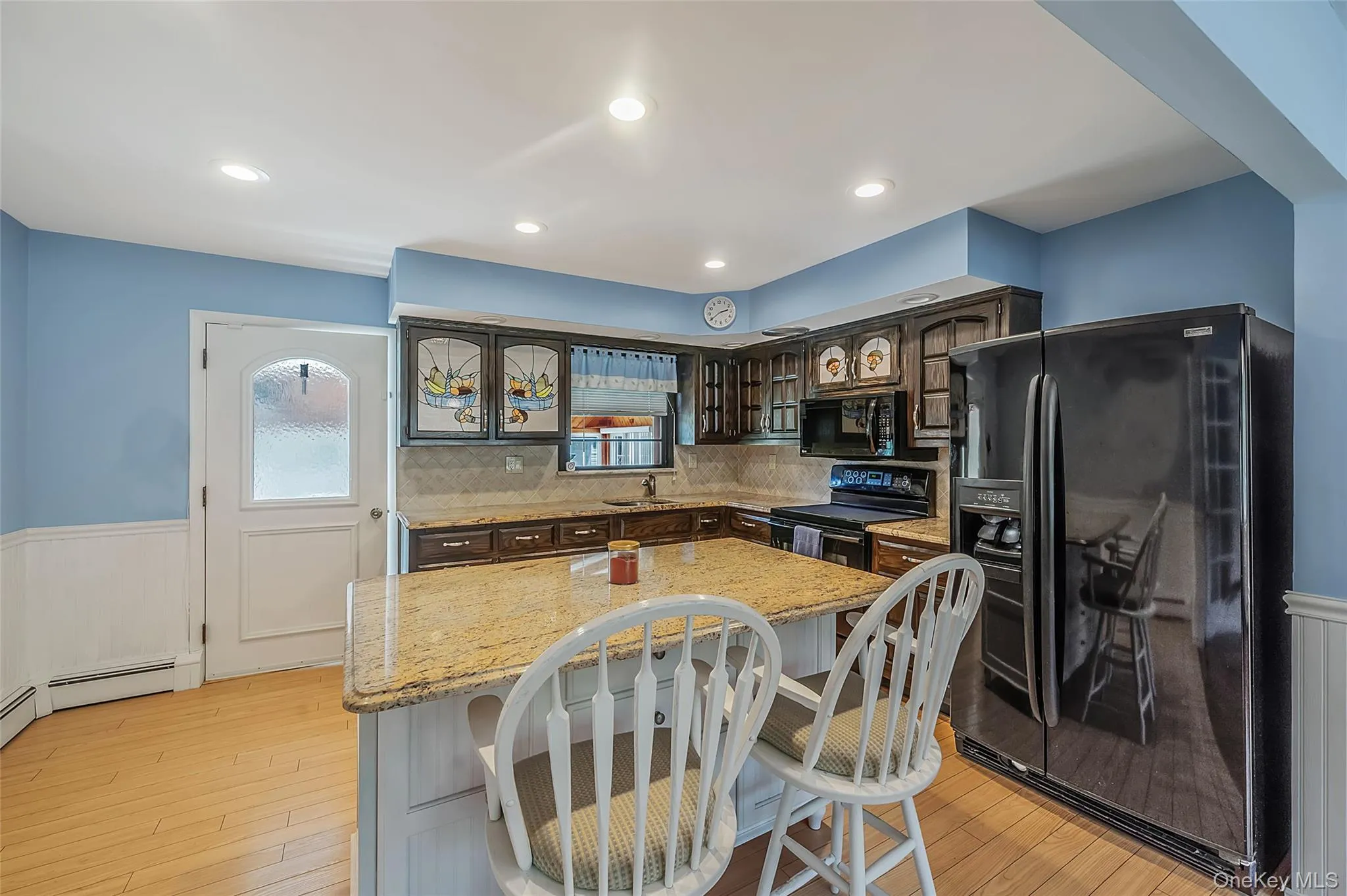 376 Country Road, Brookhaven, NY, 4 Bedrooms Bedrooms, 8 Rooms Rooms,2 BathroomsBathrooms,Residential,For Rent,Country,0,1007151 376 Country Road, Brookhaven, NY, 4 Bedrooms Bedrooms, 8 Rooms Rooms,2 BathroomsBathrooms,Residential,For Rent,Country,0,1007151