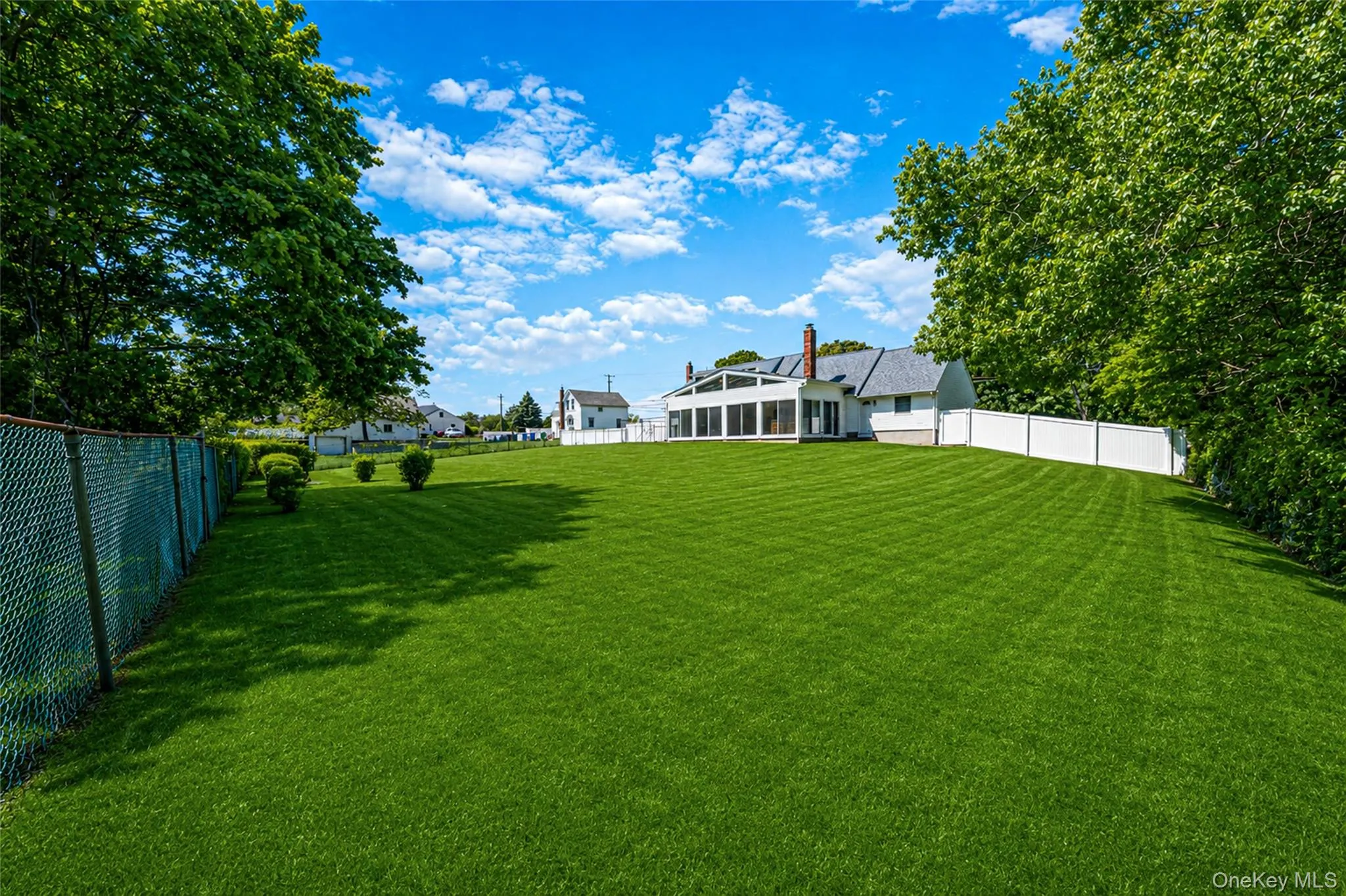 376 Country Road, Brookhaven, NY, 4 Bedrooms Bedrooms, 8 Rooms Rooms,2 BathroomsBathrooms,Residential,For Rent,Country,0,1007151 376 Country Road, Brookhaven, NY, 4 Bedrooms Bedrooms, 8 Rooms Rooms,2 BathroomsBathrooms,Residential,For Rent,Country,0,1007151