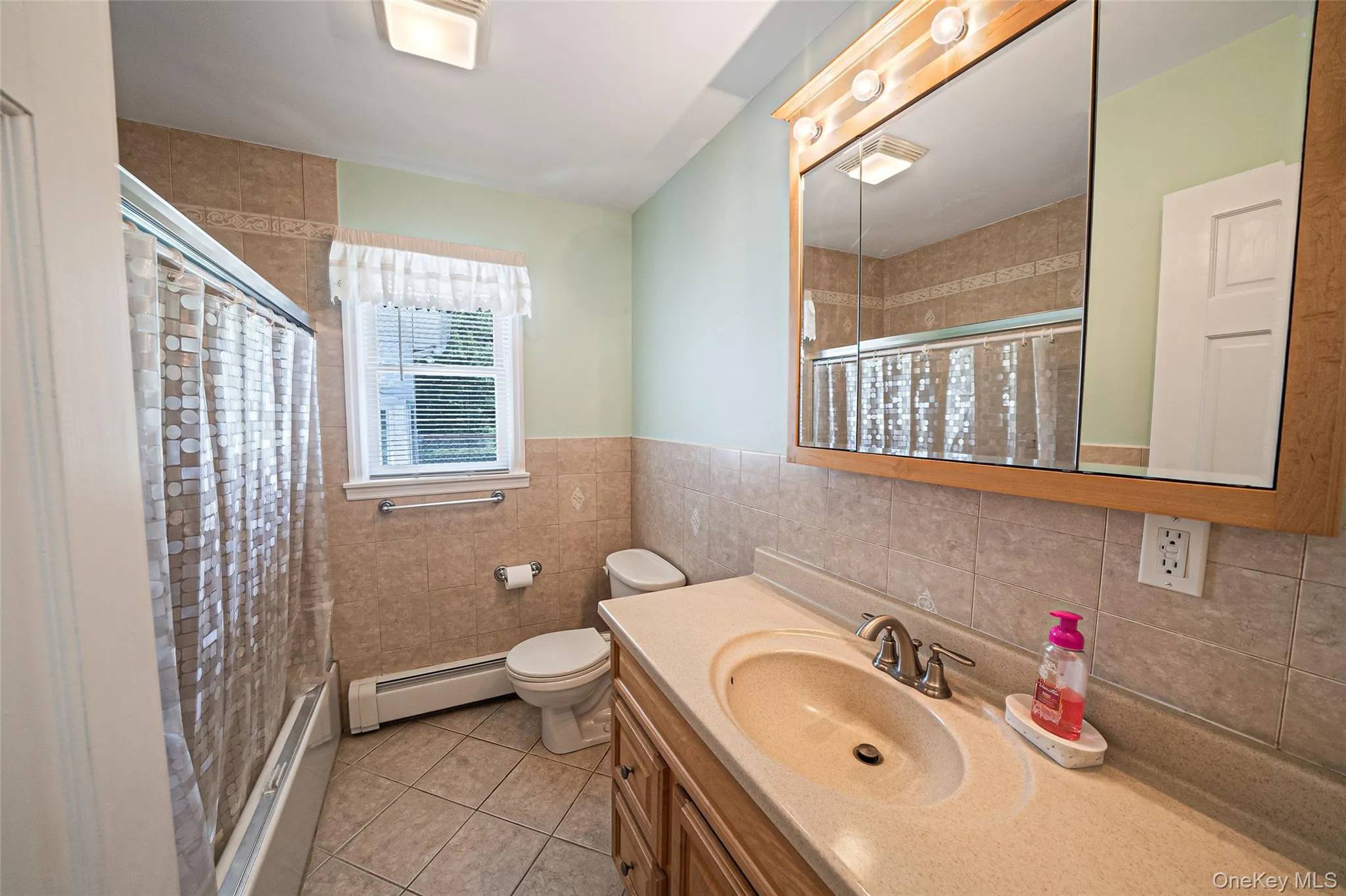 376 Country Road, Brookhaven, NY, 4 Bedrooms Bedrooms, 8 Rooms Rooms,2 BathroomsBathrooms,Residential,For Rent,Country,0,1007151 376 Country Road, Brookhaven, NY, 4 Bedrooms Bedrooms, 8 Rooms Rooms,2 BathroomsBathrooms,Residential,For Rent,Country,0,1007151