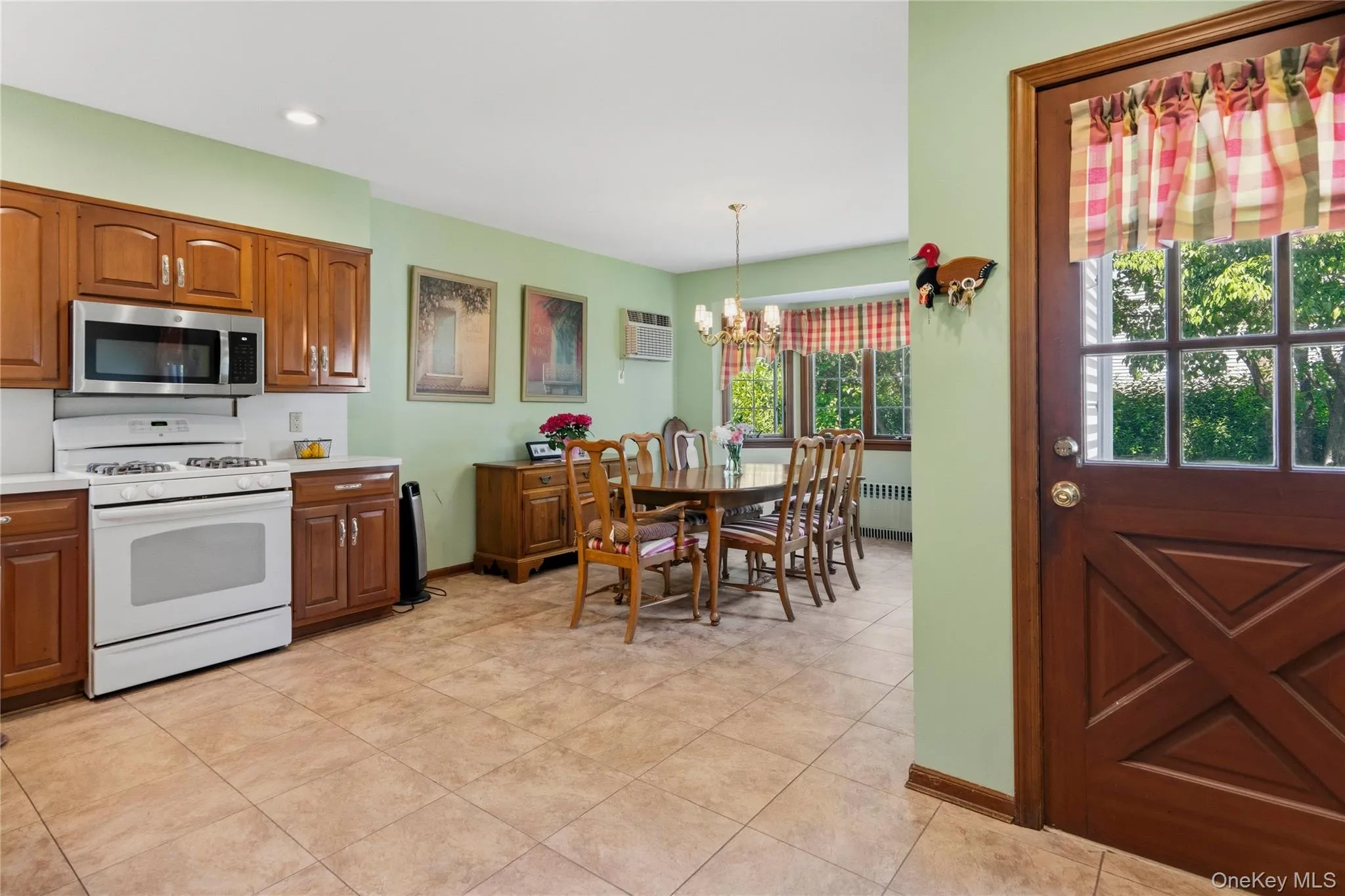 1032 6th Street, Hempstead, NY, 3 Bedrooms Bedrooms, 7 Rooms Rooms,2 BathroomsBathrooms,Residential,For Rent,6th,0,1007157 1032 6th Street, Hempstead, NY, 3 Bedrooms Bedrooms, 7 Rooms Rooms,2 BathroomsBathrooms,Residential,For Rent,6th,0,1007157