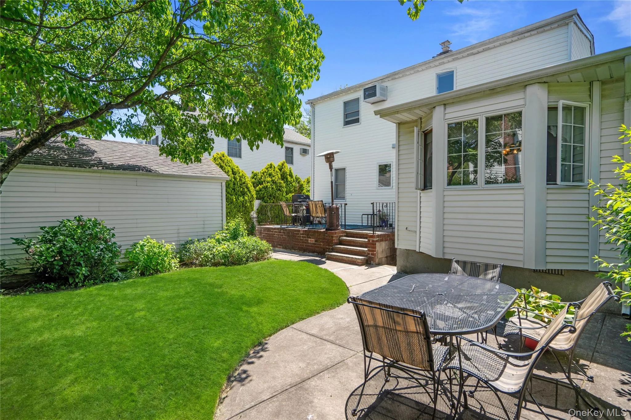1032 6th Street, Hempstead, NY, 3 Bedrooms Bedrooms, 7 Rooms Rooms,2 BathroomsBathrooms,Residential,For Rent,6th,0,1007157 1032 6th Street, Hempstead, NY, 3 Bedrooms Bedrooms, 7 Rooms Rooms,2 BathroomsBathrooms,Residential,For Rent,6th,0,1007157