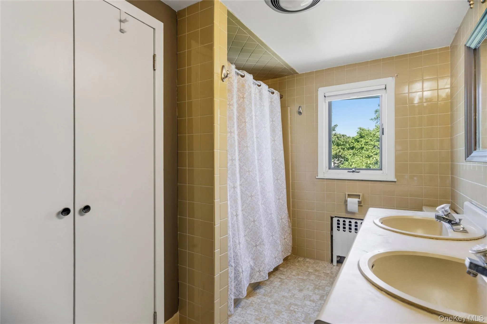 1032 6th Street, Hempstead, NY, 3 Bedrooms Bedrooms, 7 Rooms Rooms,2 BathroomsBathrooms,Residential,For Rent,6th,0,1007157 1032 6th Street, Hempstead, NY, 3 Bedrooms Bedrooms, 7 Rooms Rooms,2 BathroomsBathrooms,Residential,For Rent,6th,0,1007157