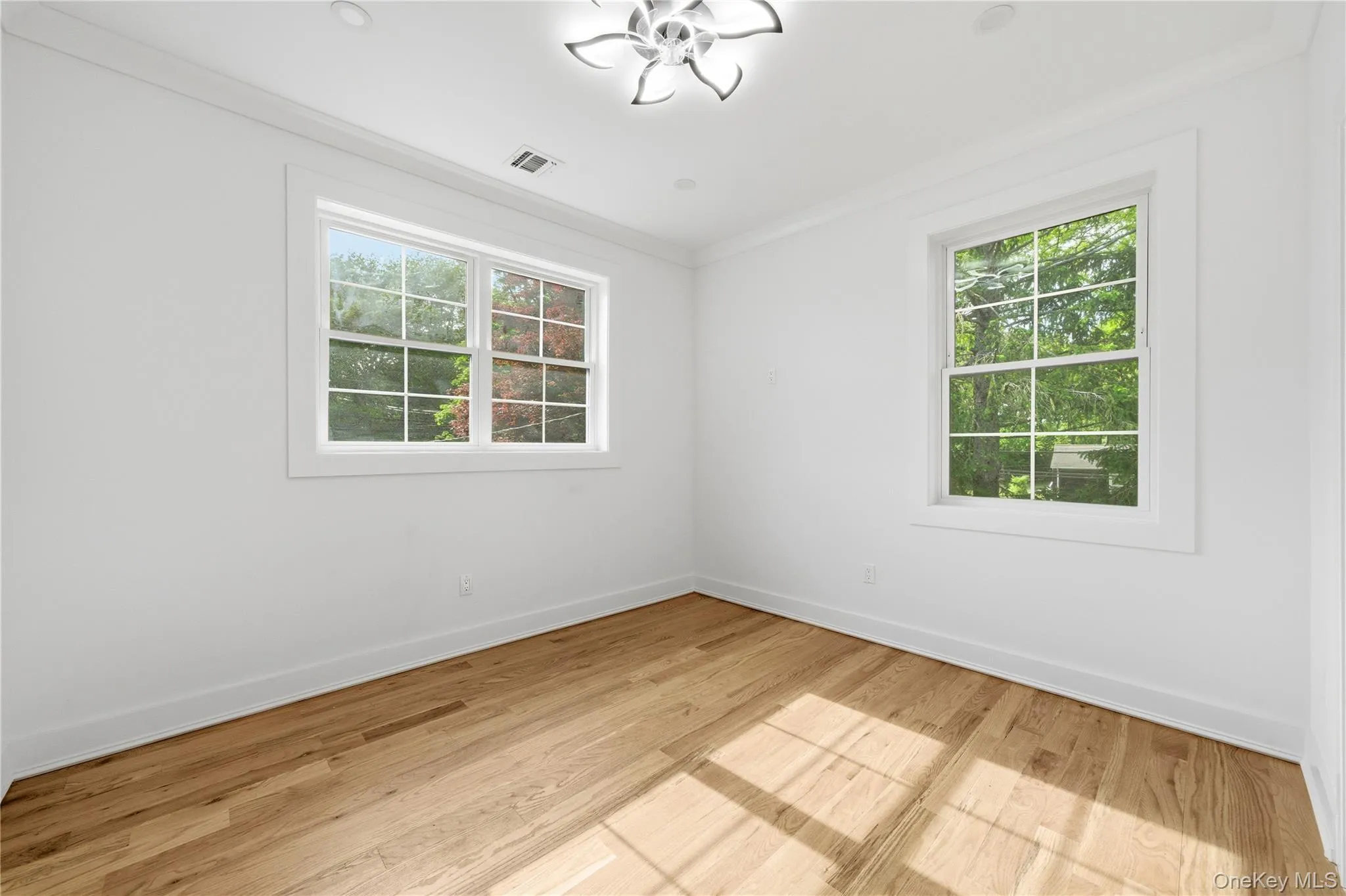 1130 Carlls Straight Path, Huntington, NY, 5 Bedrooms Bedrooms, 11 Rooms Rooms,6 BathroomsBathrooms,Residential,For Rent,Carlls Straight,0,1007159 1130 Carlls Straight Path, Huntington, NY, 5 Bedrooms Bedrooms, 11 Rooms Rooms,6 BathroomsBathrooms,Residential,For Rent,Carlls Straight,0,1007159