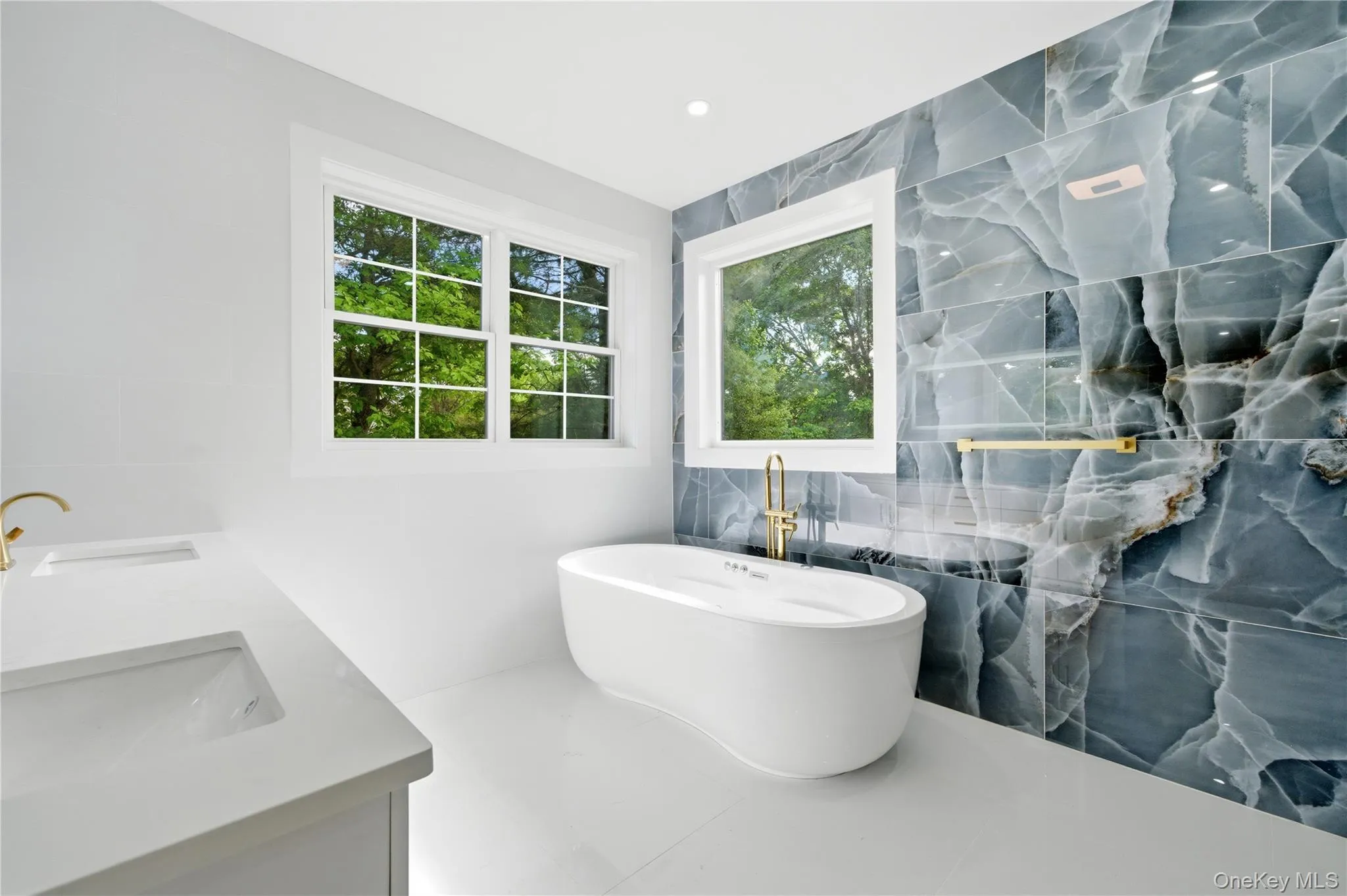 1130 Carlls Straight Path, Huntington, NY, 5 Bedrooms Bedrooms, 11 Rooms Rooms,6 BathroomsBathrooms,Residential,For Rent,Carlls Straight,0,1007159 1130 Carlls Straight Path, Huntington, NY, 5 Bedrooms Bedrooms, 11 Rooms Rooms,6 BathroomsBathrooms,Residential,For Rent,Carlls Straight,0,1007159