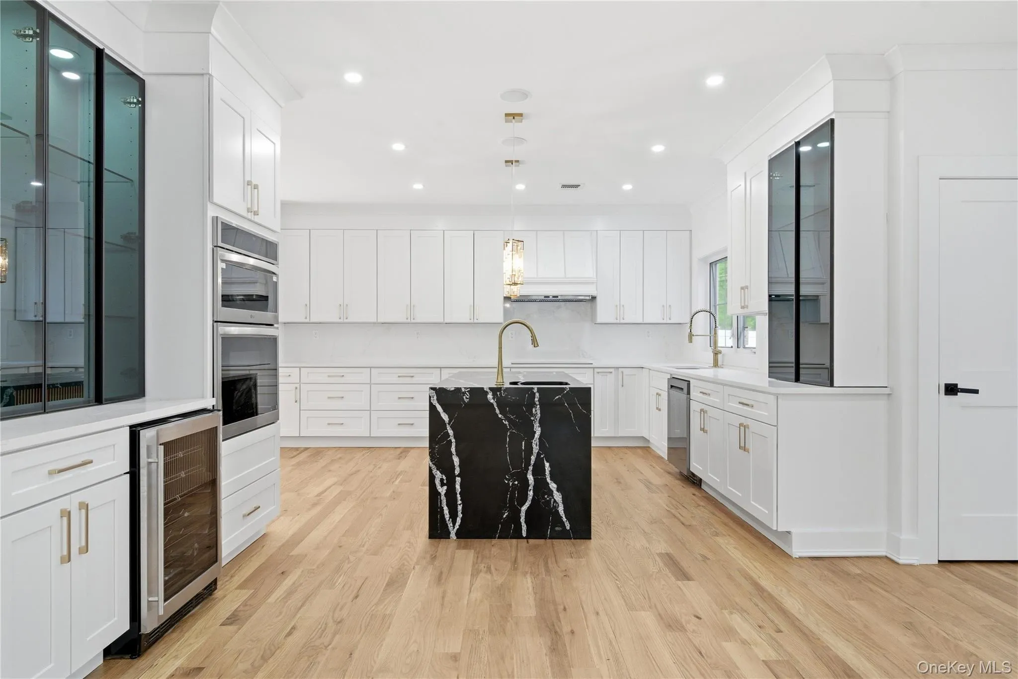 1130 Carlls Straight Path, Huntington, NY, 5 Bedrooms Bedrooms, 11 Rooms Rooms,6 BathroomsBathrooms,Residential,For Rent,Carlls Straight,0,1007159 1130 Carlls Straight Path, Huntington, NY, 5 Bedrooms Bedrooms, 11 Rooms Rooms,6 BathroomsBathrooms,Residential,For Rent,Carlls Straight,0,1007159