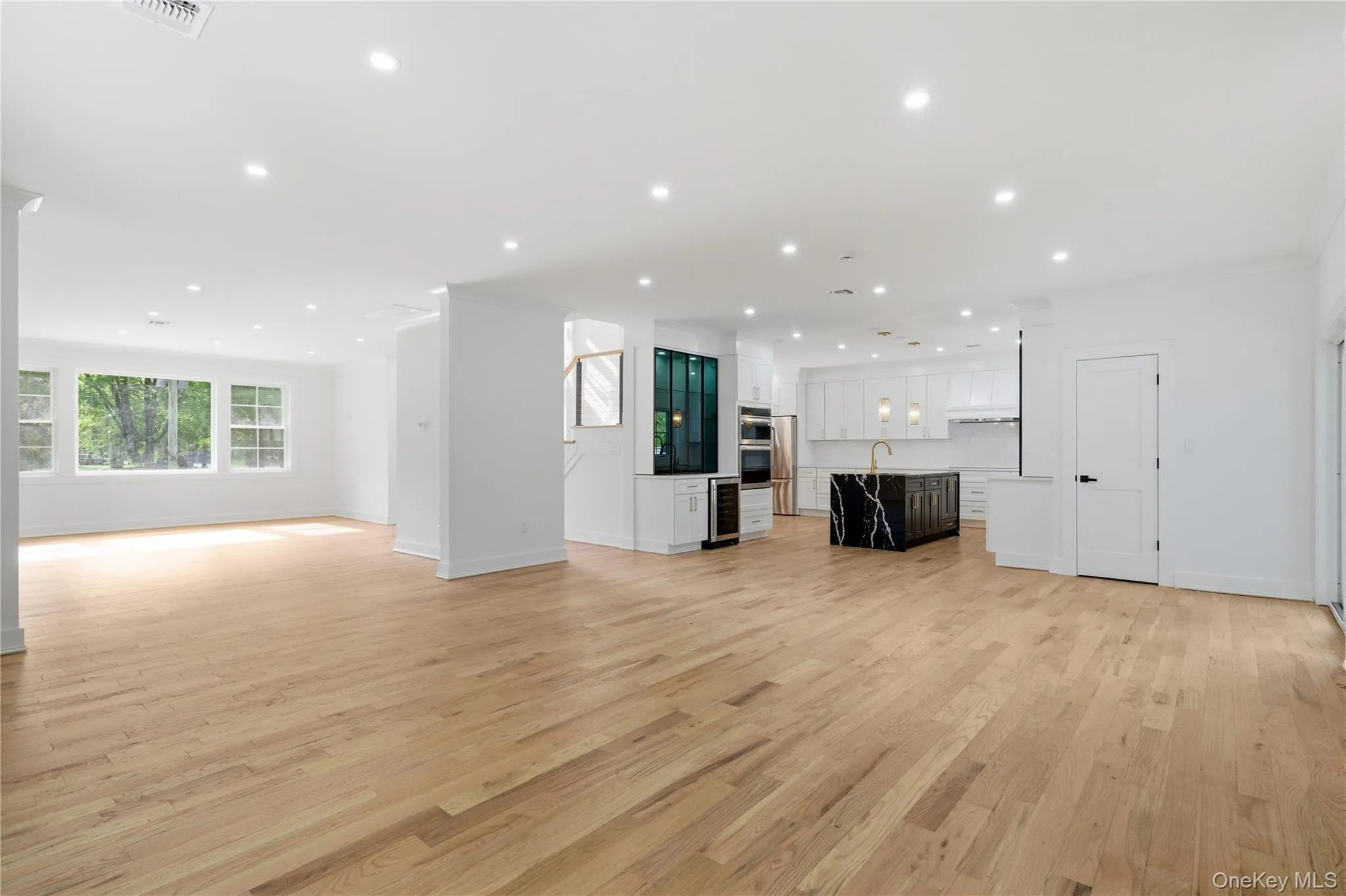 1130 Carlls Straight Path, Huntington, NY, 5 Bedrooms Bedrooms, 11 Rooms Rooms,6 BathroomsBathrooms,Residential,For Rent,Carlls Straight,0,1007159 1130 Carlls Straight Path, Huntington, NY, 5 Bedrooms Bedrooms, 11 Rooms Rooms,6 BathroomsBathrooms,Residential,For Rent,Carlls Straight,0,1007159