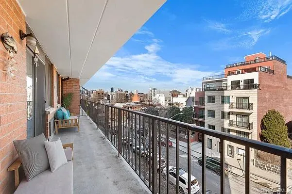 23-22 30th Road, New York, NY, 2 Bedrooms Bedrooms, 5 Rooms Rooms,2 BathroomsBathrooms,Residential Lease,For Rent,30th,0,1007161 23-22 30th Road, New York, NY, 2 Bedrooms Bedrooms, 5 Rooms Rooms,2 BathroomsBathrooms,Residential Lease,For Rent,30th,0,1007161