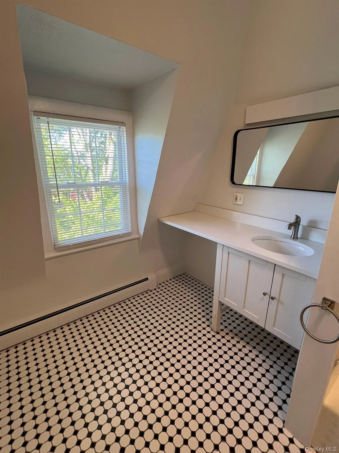 11 Maurice Avenue, Ossining, NY, 2 Bedrooms Bedrooms, 4 Rooms Rooms,1 BathroomBathrooms,Residential Lease,For Rent,Maurice,0,1007163 11 Maurice Avenue, Ossining, NY, 2 Bedrooms Bedrooms, 4 Rooms Rooms,1 BathroomBathrooms,Residential Lease,For Rent,Maurice,0,1007163