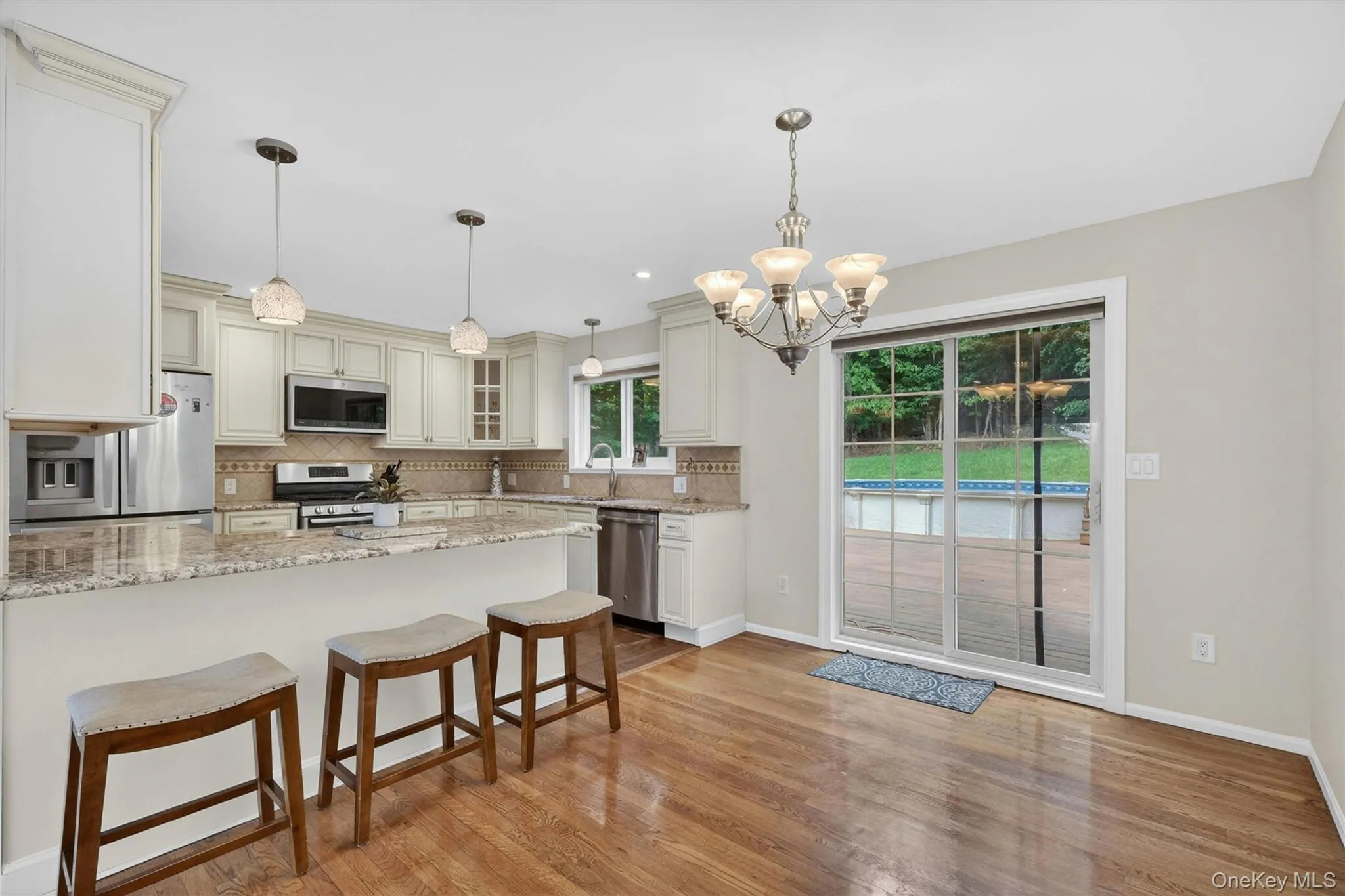37 Surrey Road, Chester Town, NY, 4 Bedrooms Bedrooms, 8 Rooms Rooms,2 BathroomsBathrooms,Residential,For Rent,Surrey,0,1007164 37 Surrey Road, Chester Town, NY, 4 Bedrooms Bedrooms, 8 Rooms Rooms,2 BathroomsBathrooms,Residential,For Rent,Surrey,0,1007164