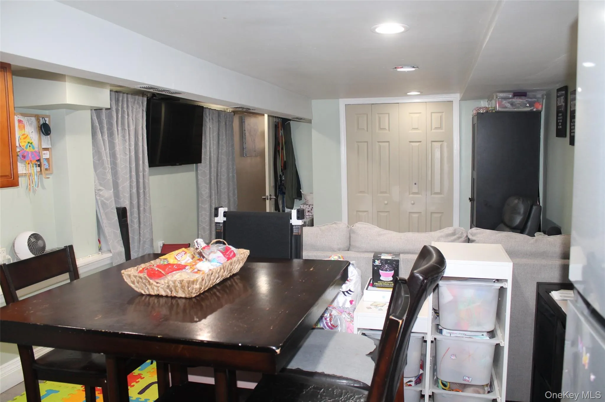 144-32 158th Street, New York, NY, 3 Bedrooms Bedrooms, 6 Rooms Rooms,2 BathroomsBathrooms,Residential,For Rent,158th,0,1007170 144-32 158th Street, New York, NY, 3 Bedrooms Bedrooms, 6 Rooms Rooms,2 BathroomsBathrooms,Residential,For Rent,158th,0,1007170