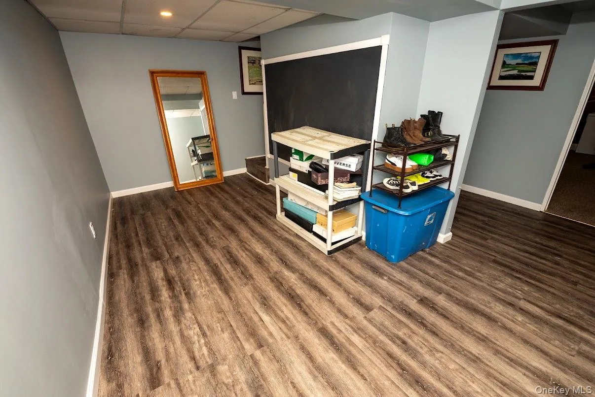 23 Martin Road, Oyster Bay, NY, 3 Bedrooms Bedrooms, 6 Rooms Rooms,1 BathroomBathrooms,Residential,For Rent,Martin,0,1007172 23 Martin Road, Oyster Bay, NY, 3 Bedrooms Bedrooms, 6 Rooms Rooms,1 BathroomBathrooms,Residential,For Rent,Martin,0,1007172