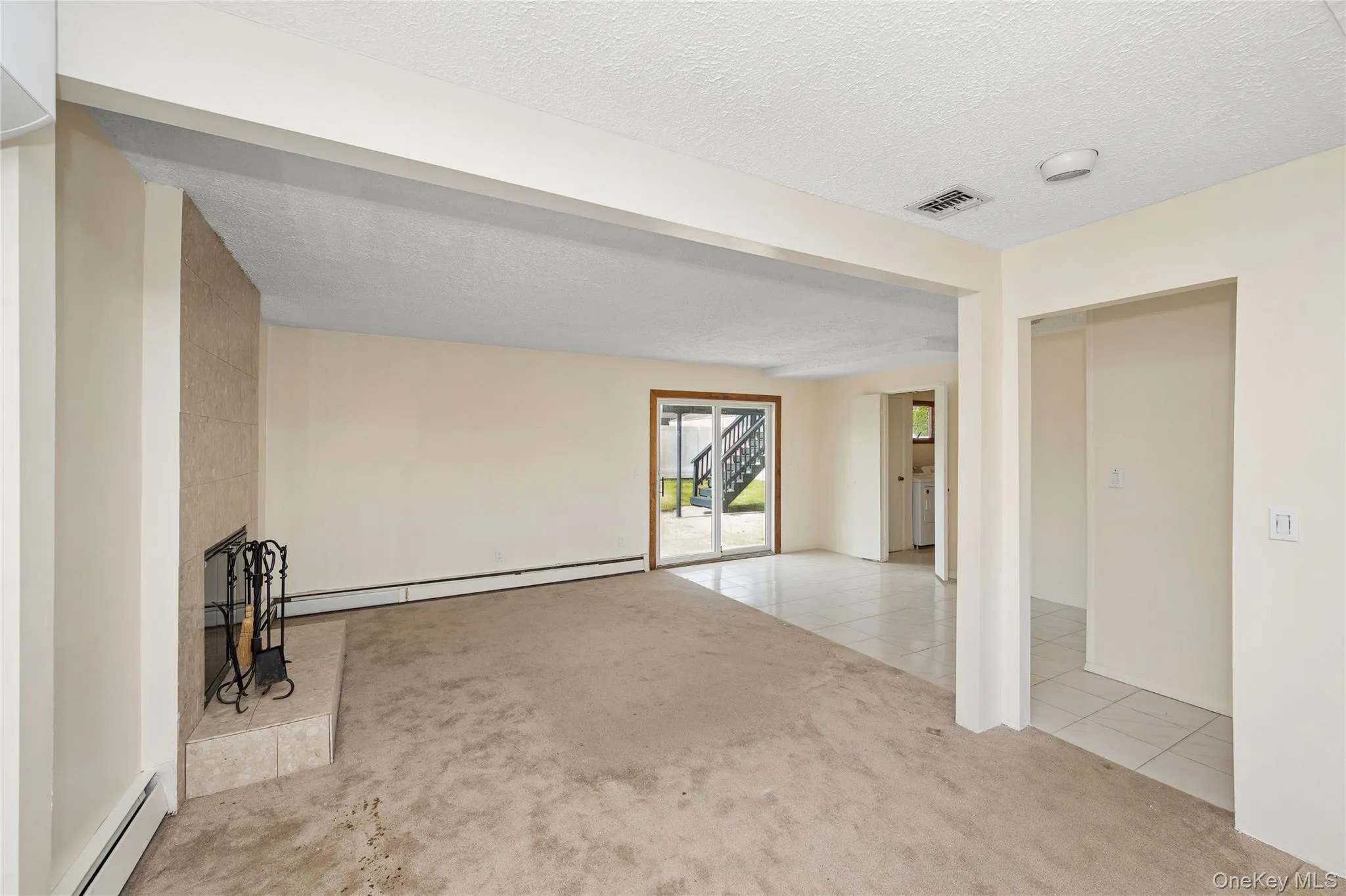 2625 Riverside Drive, Hempstead, NY, 3 Bedrooms Bedrooms, 7 Rooms Rooms,3 BathroomsBathrooms,Residential,For Rent,Riverside,0,1007174 2625 Riverside Drive, Hempstead, NY, 3 Bedrooms Bedrooms, 7 Rooms Rooms,3 BathroomsBathrooms,Residential,For Rent,Riverside,0,1007174