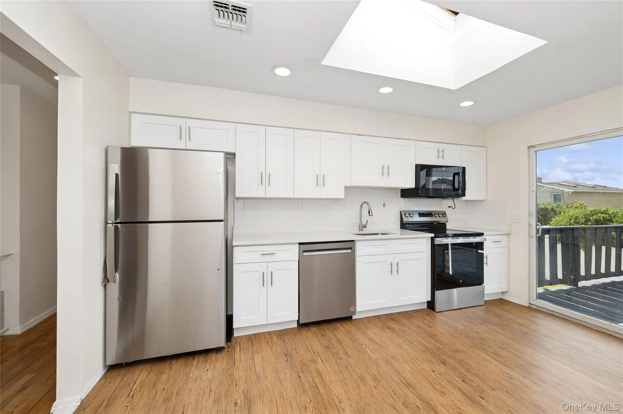 2625 Riverside Drive, Hempstead, NY, 3 Bedrooms Bedrooms, 7 Rooms Rooms,3 BathroomsBathrooms,Residential,For Rent,Riverside,0,1007174 2625 Riverside Drive, Hempstead, NY, 3 Bedrooms Bedrooms, 7 Rooms Rooms,3 BathroomsBathrooms,Residential,For Rent,Riverside,0,1007174