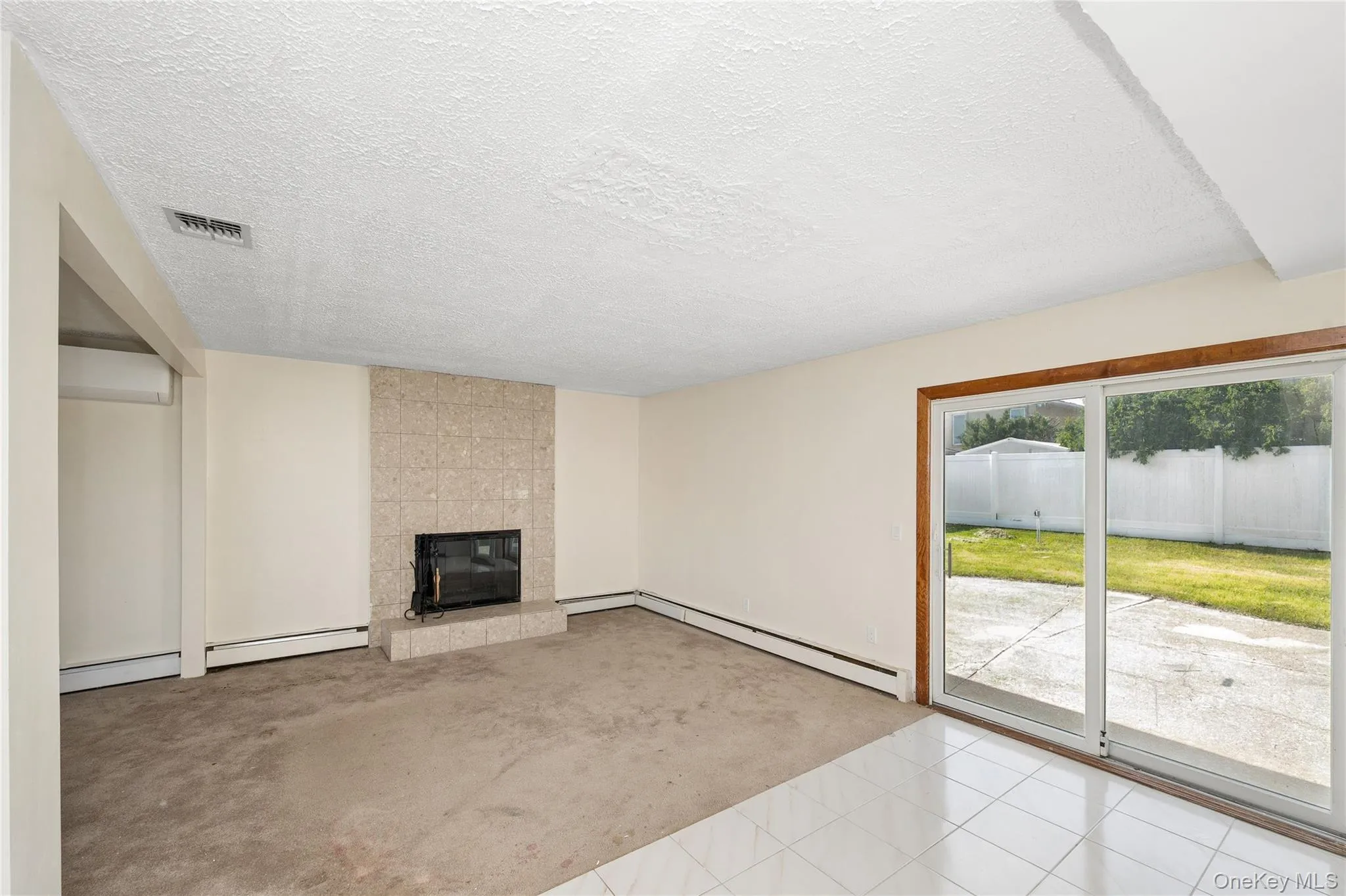 2625 Riverside Drive, Hempstead, NY, 3 Bedrooms Bedrooms, 7 Rooms Rooms,3 BathroomsBathrooms,Residential,For Rent,Riverside,0,1007174 2625 Riverside Drive, Hempstead, NY, 3 Bedrooms Bedrooms, 7 Rooms Rooms,3 BathroomsBathrooms,Residential,For Rent,Riverside,0,1007174