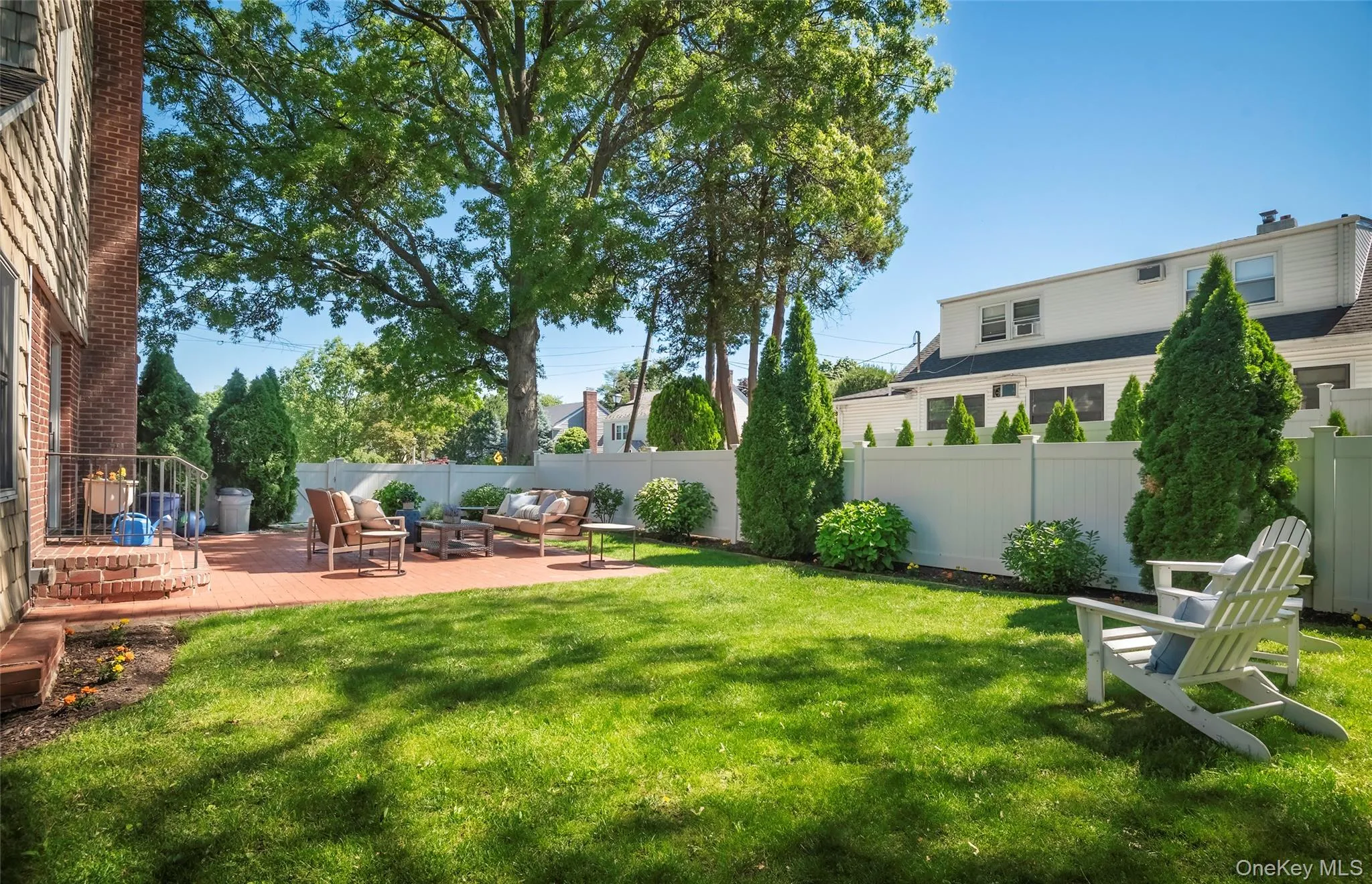172 Hillside Avenue, North Hempstead, NY, 2 Bedrooms Bedrooms, 5 Rooms Rooms,1 BathroomBathrooms,Residential,For Rent,Hillside,0,1007175 172 Hillside Avenue, North Hempstead, NY, 2 Bedrooms Bedrooms, 5 Rooms Rooms,1 BathroomBathrooms,Residential,For Rent,Hillside,0,1007175