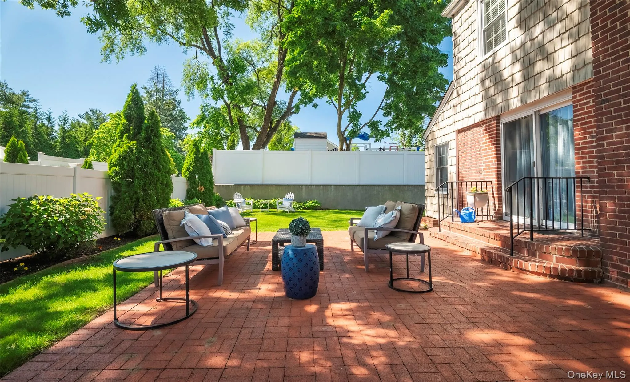 172 Hillside Avenue, North Hempstead, NY, 2 Bedrooms Bedrooms, 5 Rooms Rooms,1 BathroomBathrooms,Residential,For Rent,Hillside,0,1007175 172 Hillside Avenue, North Hempstead, NY, 2 Bedrooms Bedrooms, 5 Rooms Rooms,1 BathroomBathrooms,Residential,For Rent,Hillside,0,1007175