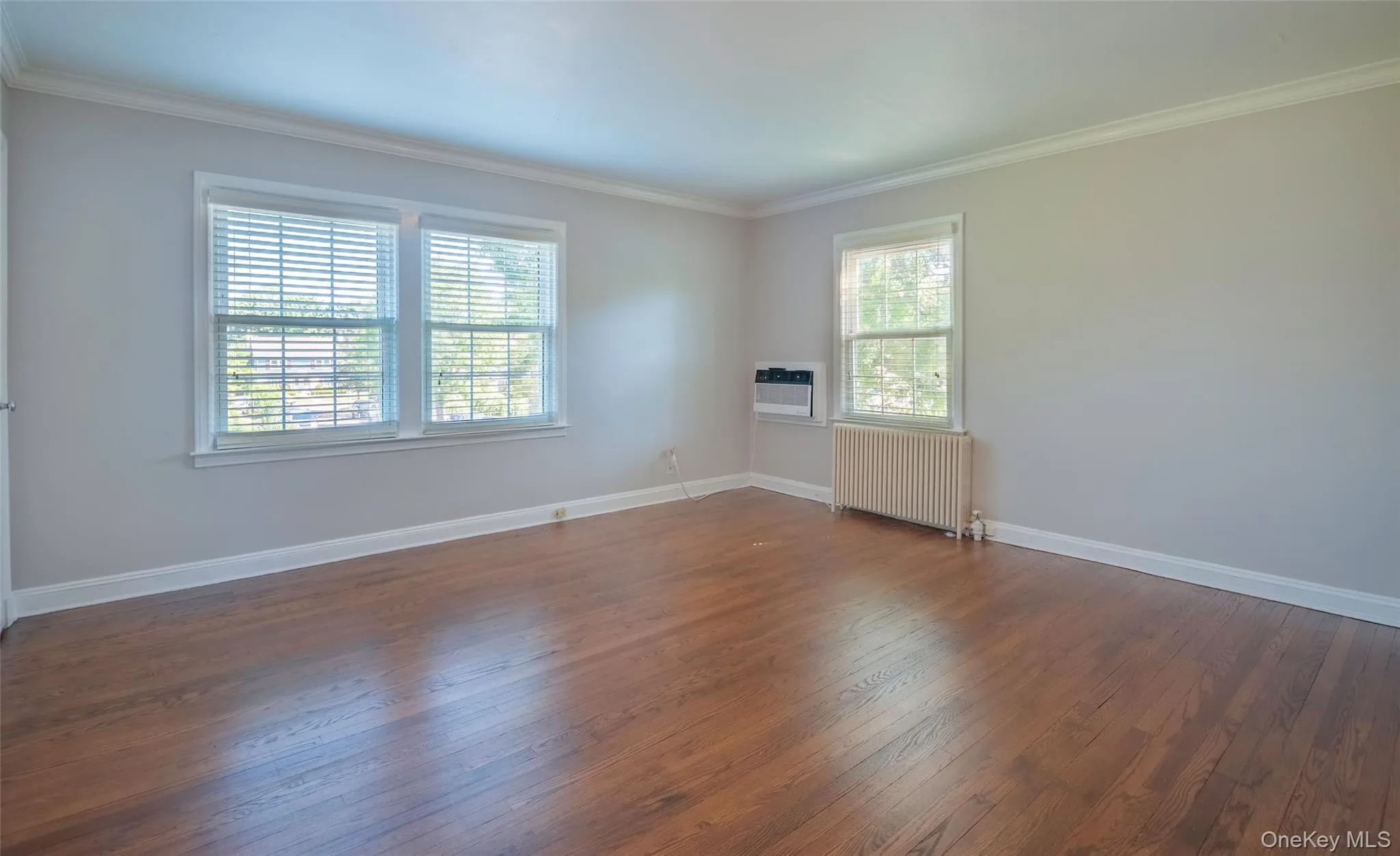 172 Hillside Avenue, North Hempstead, NY, 2 Bedrooms Bedrooms, 5 Rooms Rooms,1 BathroomBathrooms,Residential,For Rent,Hillside,0,1007175 172 Hillside Avenue, North Hempstead, NY, 2 Bedrooms Bedrooms, 5 Rooms Rooms,1 BathroomBathrooms,Residential,For Rent,Hillside,0,1007175