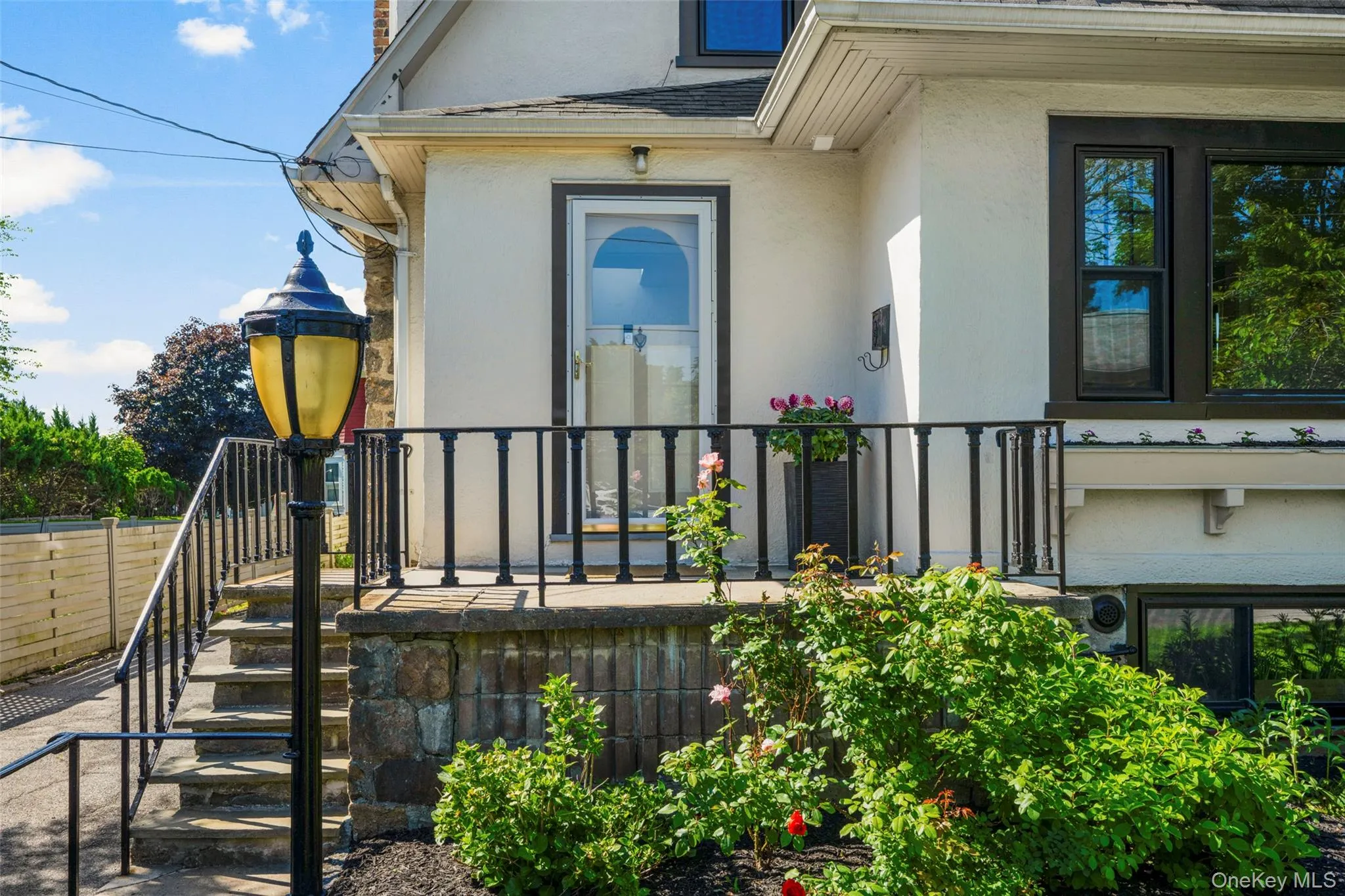217 Soundview Avenue, Mamaroneck, NY, 3 Bedrooms Bedrooms, 6 Rooms Rooms,1 BathroomBathrooms,Residential Lease,For Rent,Soundview,0,1007180 217 Soundview Avenue, Mamaroneck, NY, 3 Bedrooms Bedrooms, 6 Rooms Rooms,1 BathroomBathrooms,Residential Lease,For Rent,Soundview,0,1007180