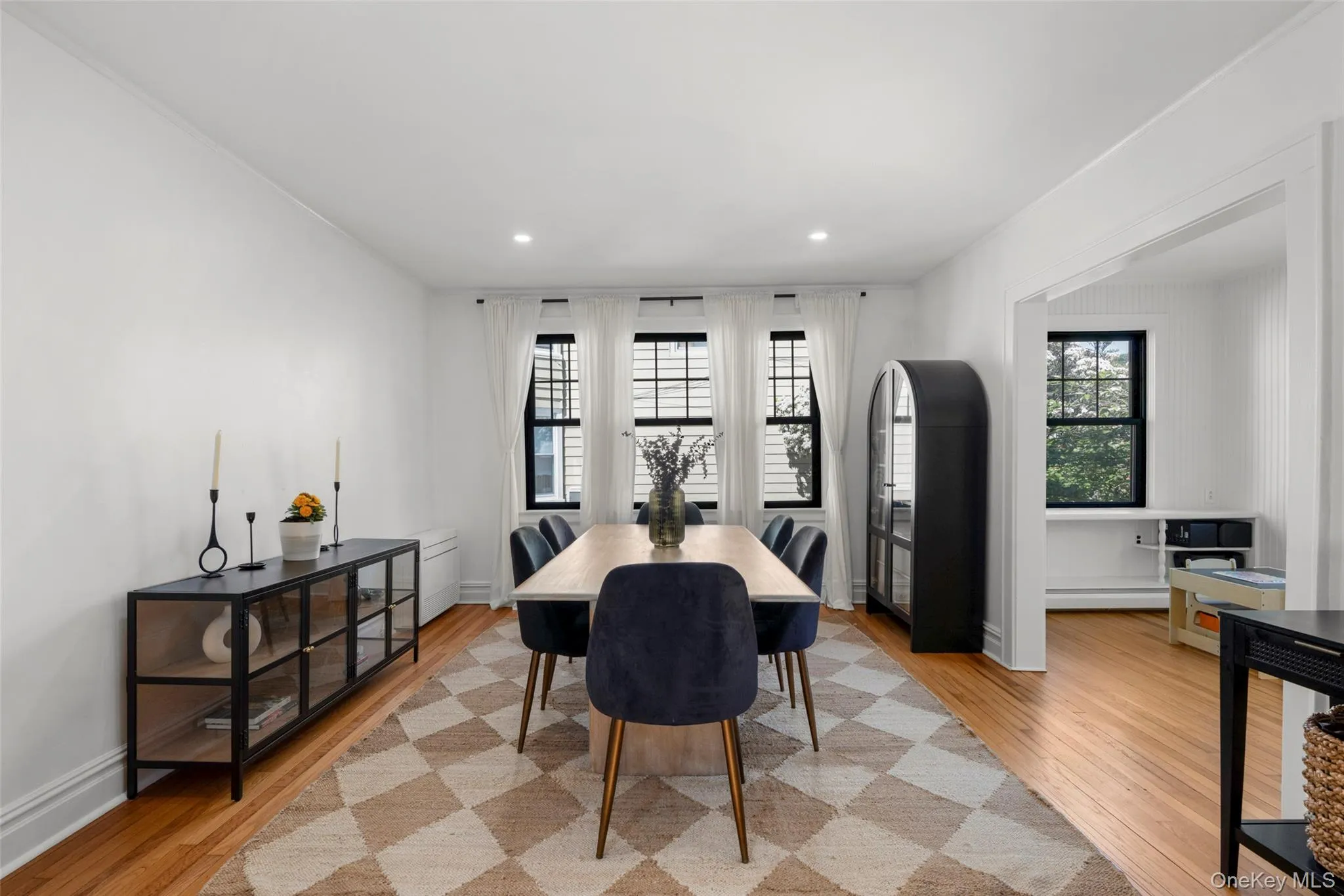 217 Soundview Avenue, Mamaroneck, NY, 3 Bedrooms Bedrooms, 6 Rooms Rooms,1 BathroomBathrooms,Residential Lease,For Rent,Soundview,0,1007180 217 Soundview Avenue, Mamaroneck, NY, 3 Bedrooms Bedrooms, 6 Rooms Rooms,1 BathroomBathrooms,Residential Lease,For Rent,Soundview,0,1007180