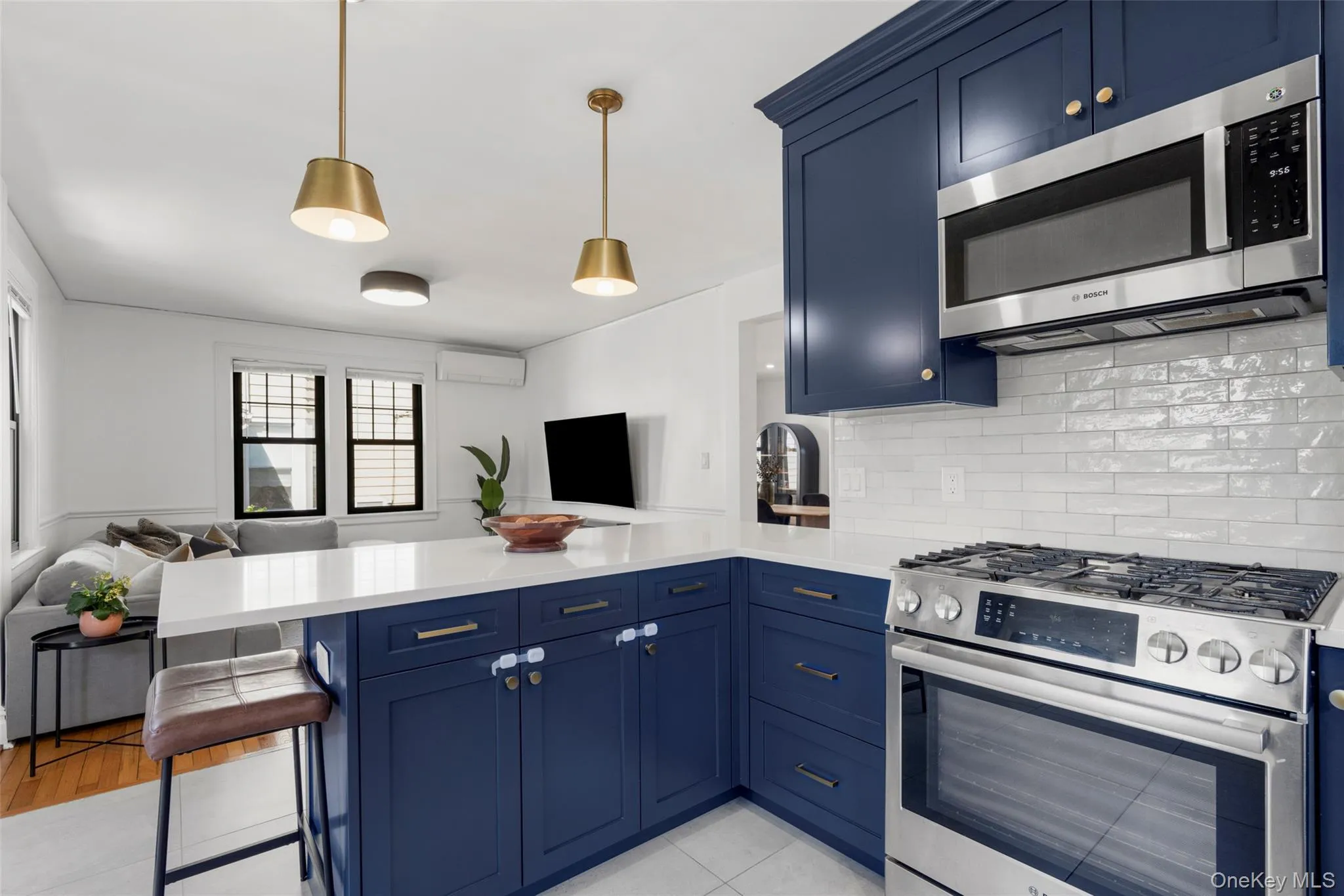 217 Soundview Avenue, Mamaroneck, NY, 3 Bedrooms Bedrooms, 6 Rooms Rooms,1 BathroomBathrooms,Residential Lease,For Rent,Soundview,0,1007180 217 Soundview Avenue, Mamaroneck, NY, 3 Bedrooms Bedrooms, 6 Rooms Rooms,1 BathroomBathrooms,Residential Lease,For Rent,Soundview,0,1007180