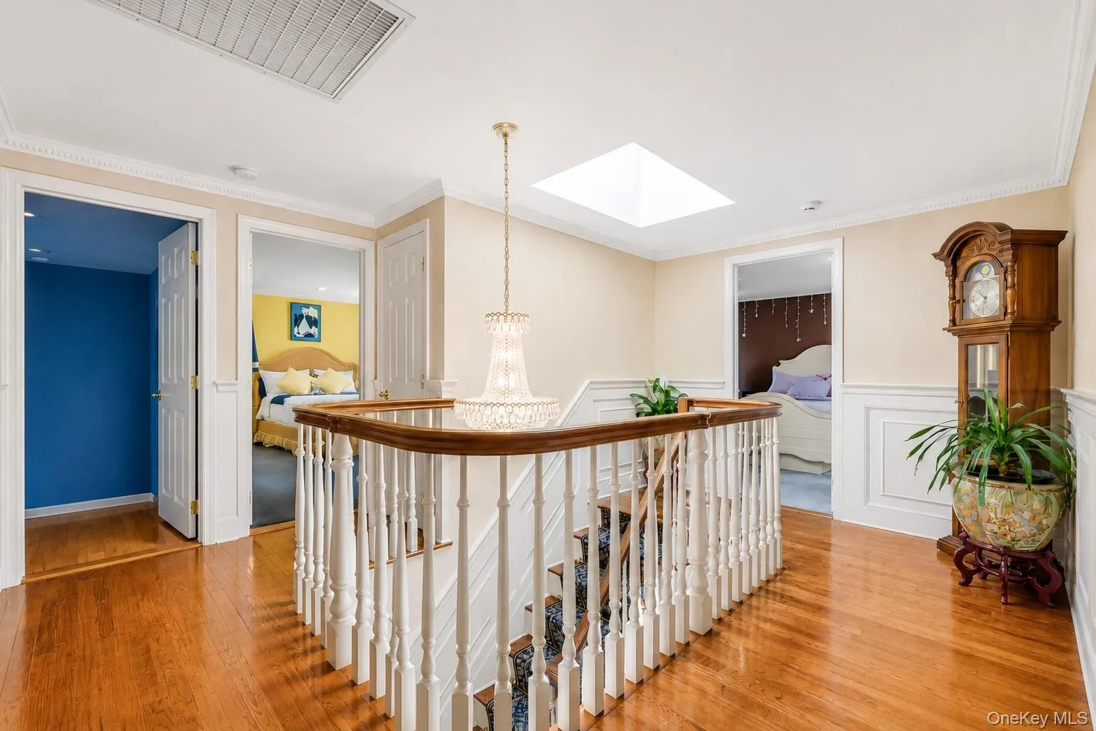 14 Kristi Lane, Smithtown, NY, 5 Bedrooms Bedrooms, 9 Rooms Rooms,3 BathroomsBathrooms,Residential,For Rent,Kristi,0,1007184 14 Kristi Lane, Smithtown, NY, 5 Bedrooms Bedrooms, 9 Rooms Rooms,3 BathroomsBathrooms,Residential,For Rent,Kristi,0,1007184