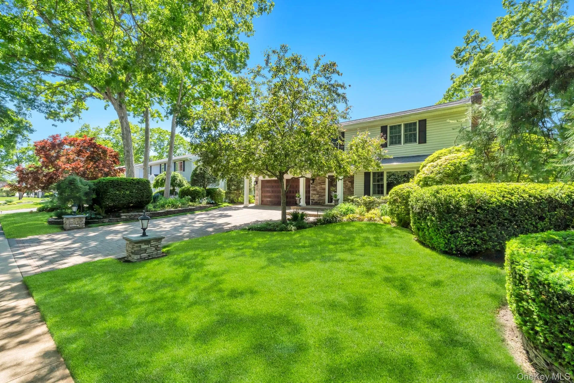 14 Kristi Lane, Smithtown, NY, 5 Bedrooms Bedrooms, 9 Rooms Rooms,3 BathroomsBathrooms,Residential,For Rent,Kristi,0,1007184 14 Kristi Lane, Smithtown, NY, 5 Bedrooms Bedrooms, 9 Rooms Rooms,3 BathroomsBathrooms,Residential,For Rent,Kristi,0,1007184