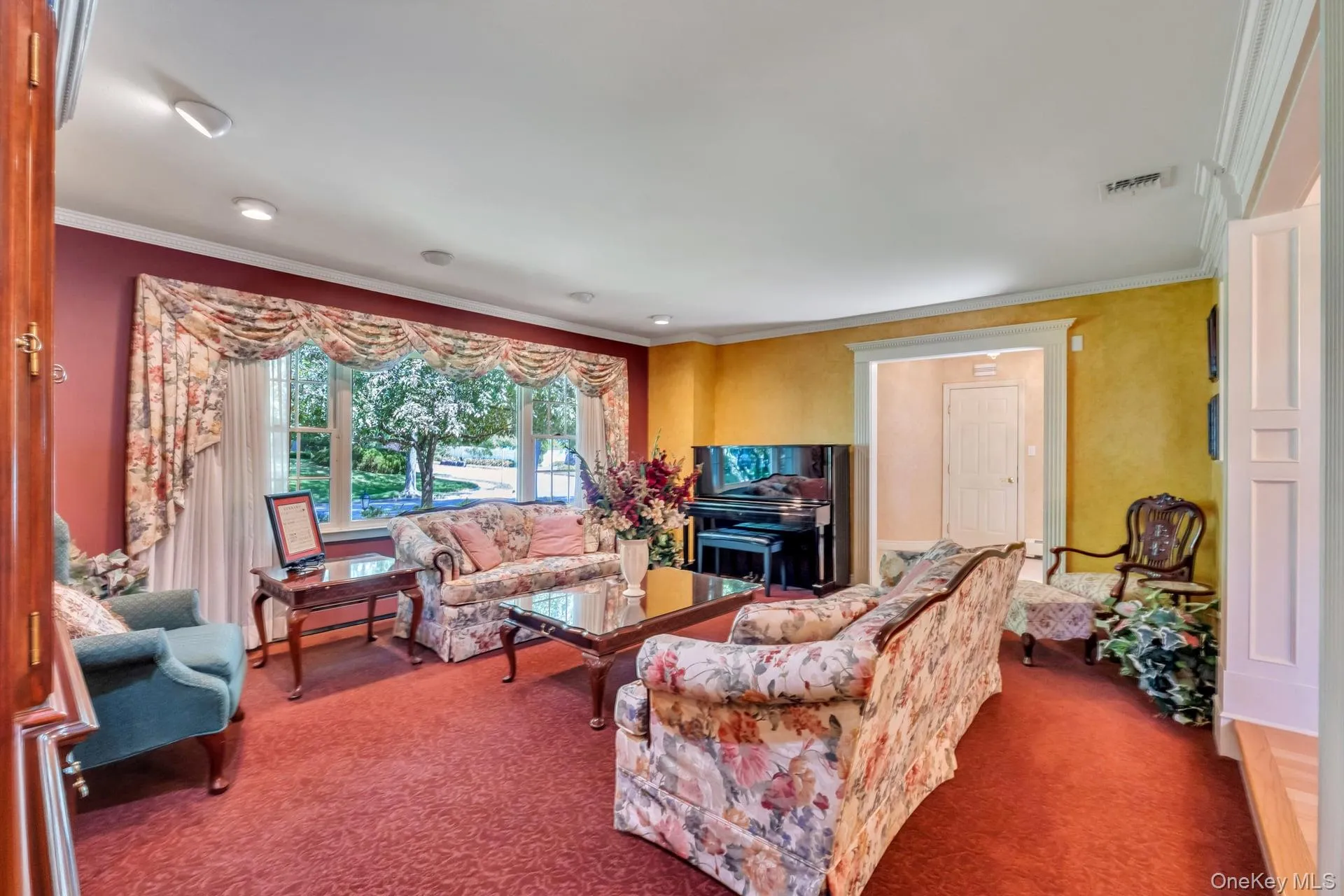 14 Kristi Lane, Smithtown, NY, 5 Bedrooms Bedrooms, 9 Rooms Rooms,3 BathroomsBathrooms,Residential,For Rent,Kristi,0,1007184 14 Kristi Lane, Smithtown, NY, 5 Bedrooms Bedrooms, 9 Rooms Rooms,3 BathroomsBathrooms,Residential,For Rent,Kristi,0,1007184