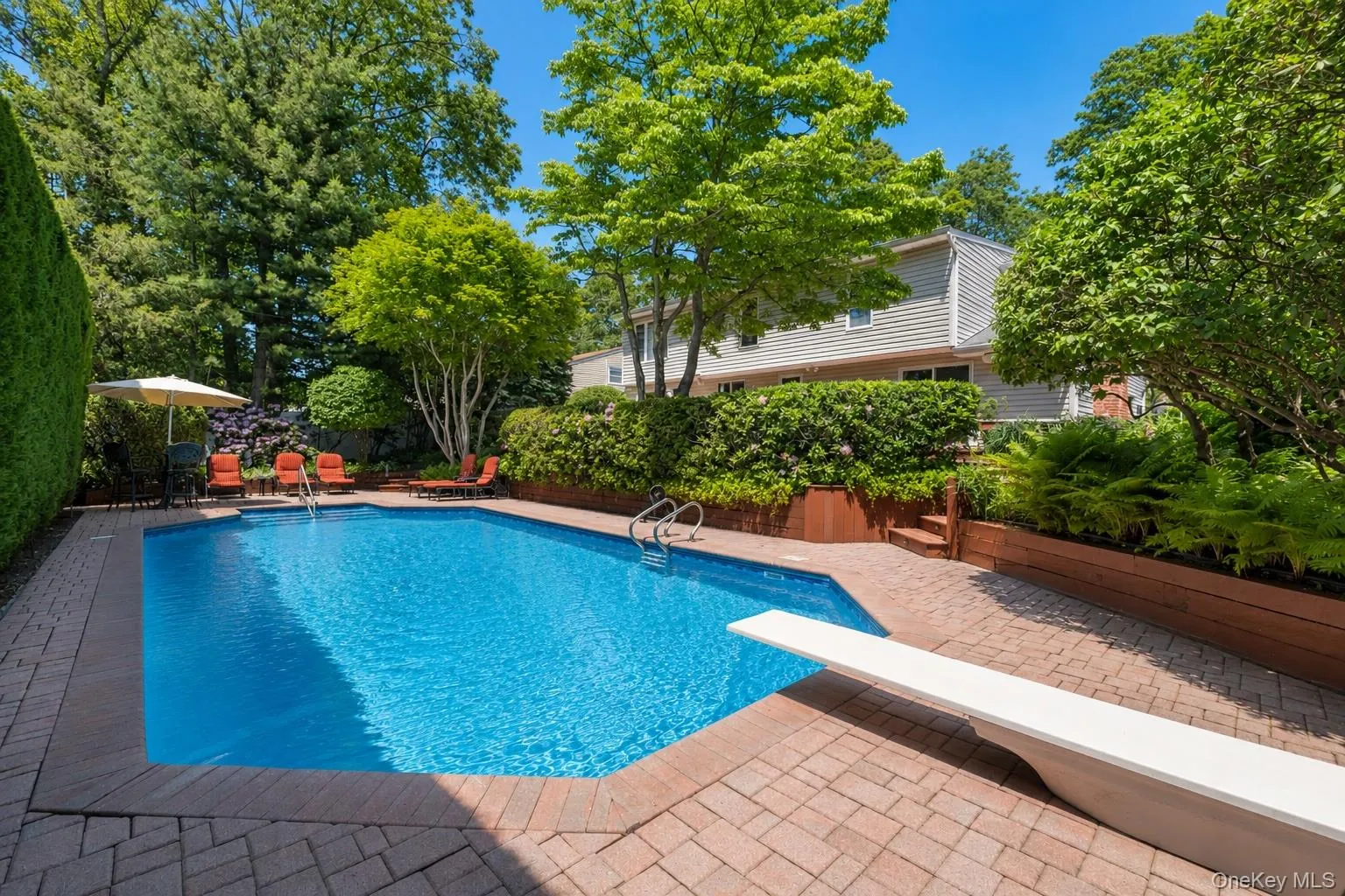 14 Kristi Lane, Smithtown, NY, 5 Bedrooms Bedrooms, 9 Rooms Rooms,3 BathroomsBathrooms,Residential,For Rent,Kristi,0,1007184 14 Kristi Lane, Smithtown, NY, 5 Bedrooms Bedrooms, 9 Rooms Rooms,3 BathroomsBathrooms,Residential,For Rent,Kristi,0,1007184