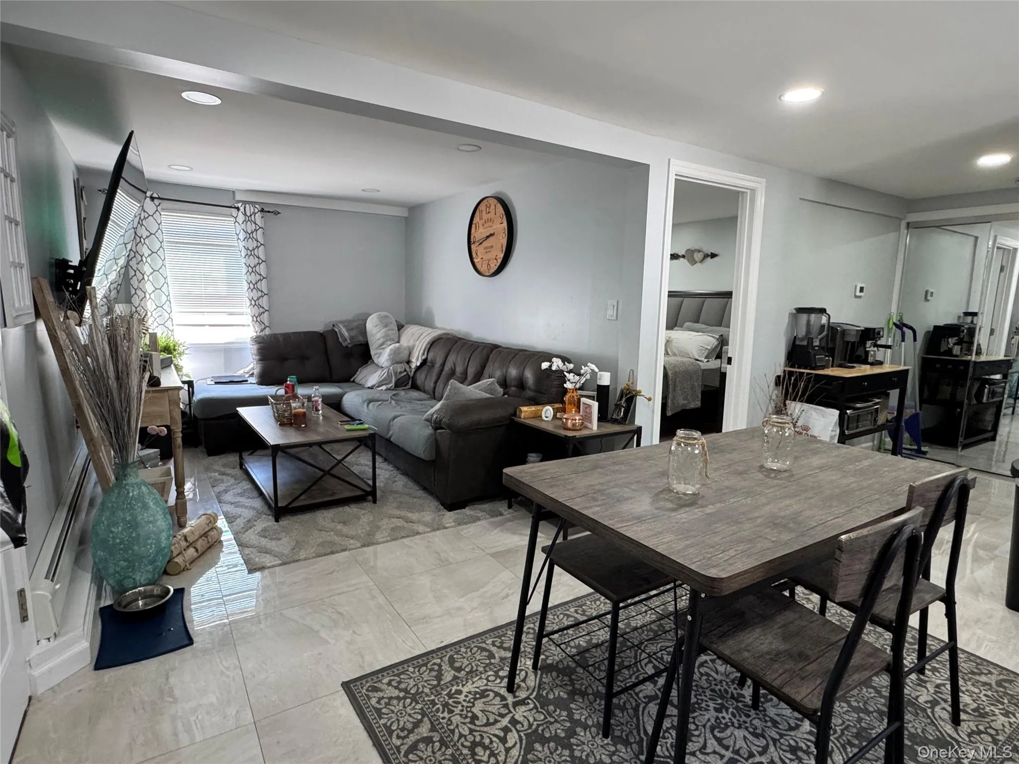 4 Lafayette, Babylon, NY, 1 Bedroom Bedrooms, 3 Rooms Rooms,1 BathroomBathrooms,Residential Lease,For Rent,Lafayette,0,1007185 4 Lafayette, Babylon, NY, 1 Bedroom Bedrooms, 3 Rooms Rooms,1 BathroomBathrooms,Residential Lease,For Rent,Lafayette,0,1007185