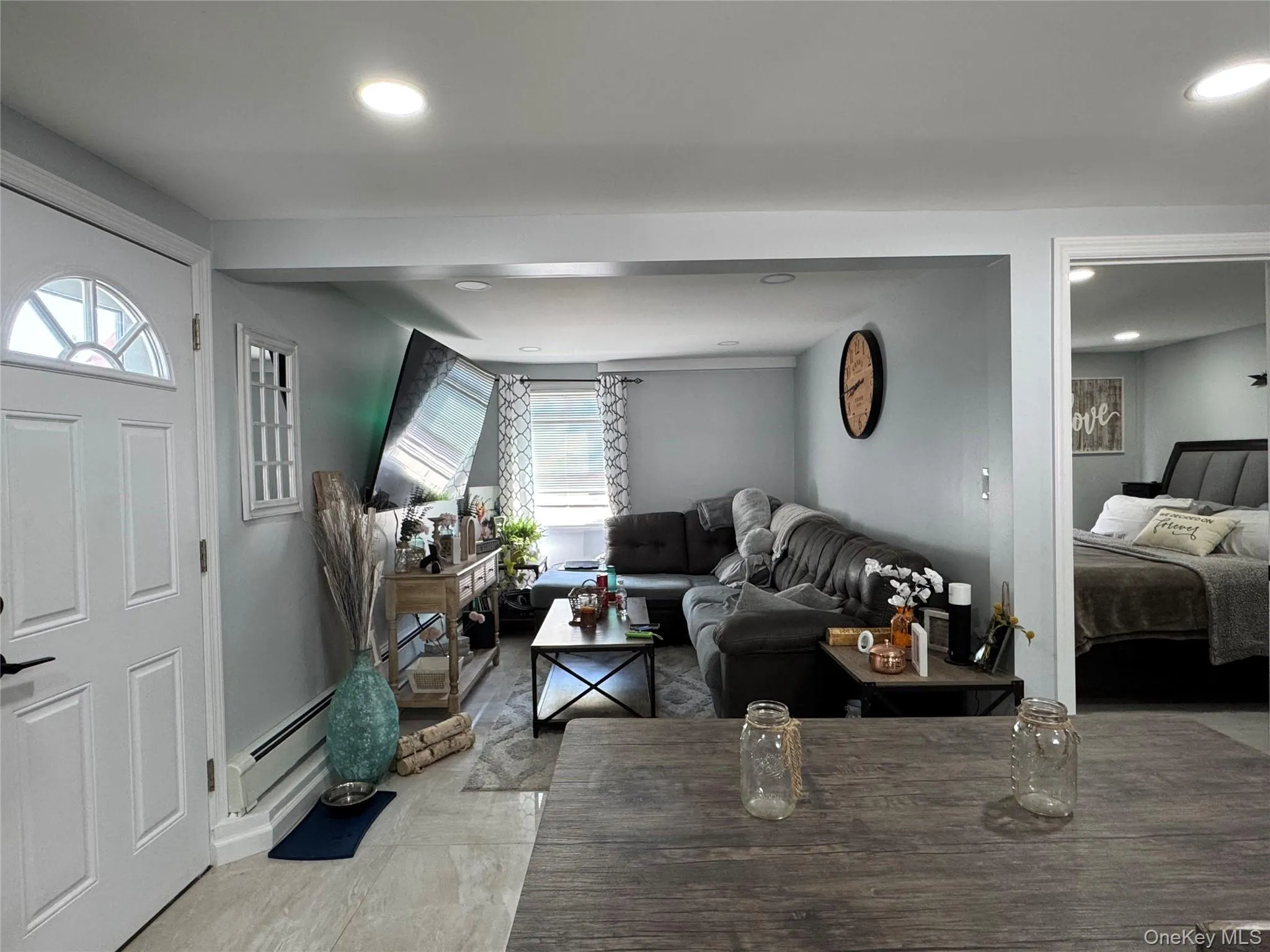 4 Lafayette, Babylon, NY, 1 Bedroom Bedrooms, 3 Rooms Rooms,1 BathroomBathrooms,Residential Lease,For Rent,Lafayette,0,1007185 4 Lafayette, Babylon, NY, 1 Bedroom Bedrooms, 3 Rooms Rooms,1 BathroomBathrooms,Residential Lease,For Rent,Lafayette,0,1007185