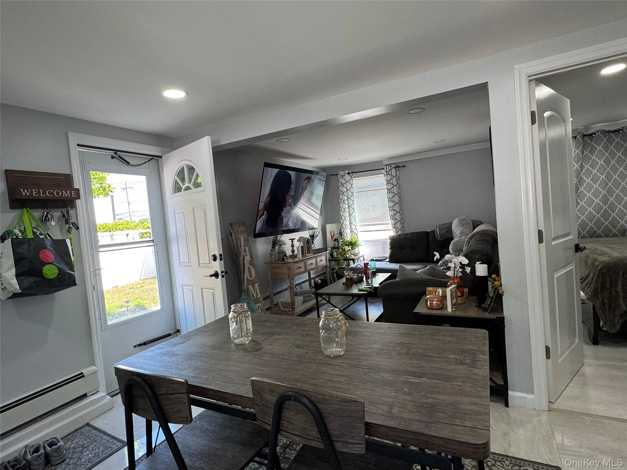 4 Lafayette, Babylon, NY, 1 Bedroom Bedrooms, 3 Rooms Rooms,1 BathroomBathrooms,Residential Lease,For Rent,Lafayette,0,1007185 4 Lafayette, Babylon, NY, 1 Bedroom Bedrooms, 3 Rooms Rooms,1 BathroomBathrooms,Residential Lease,For Rent,Lafayette,0,1007185