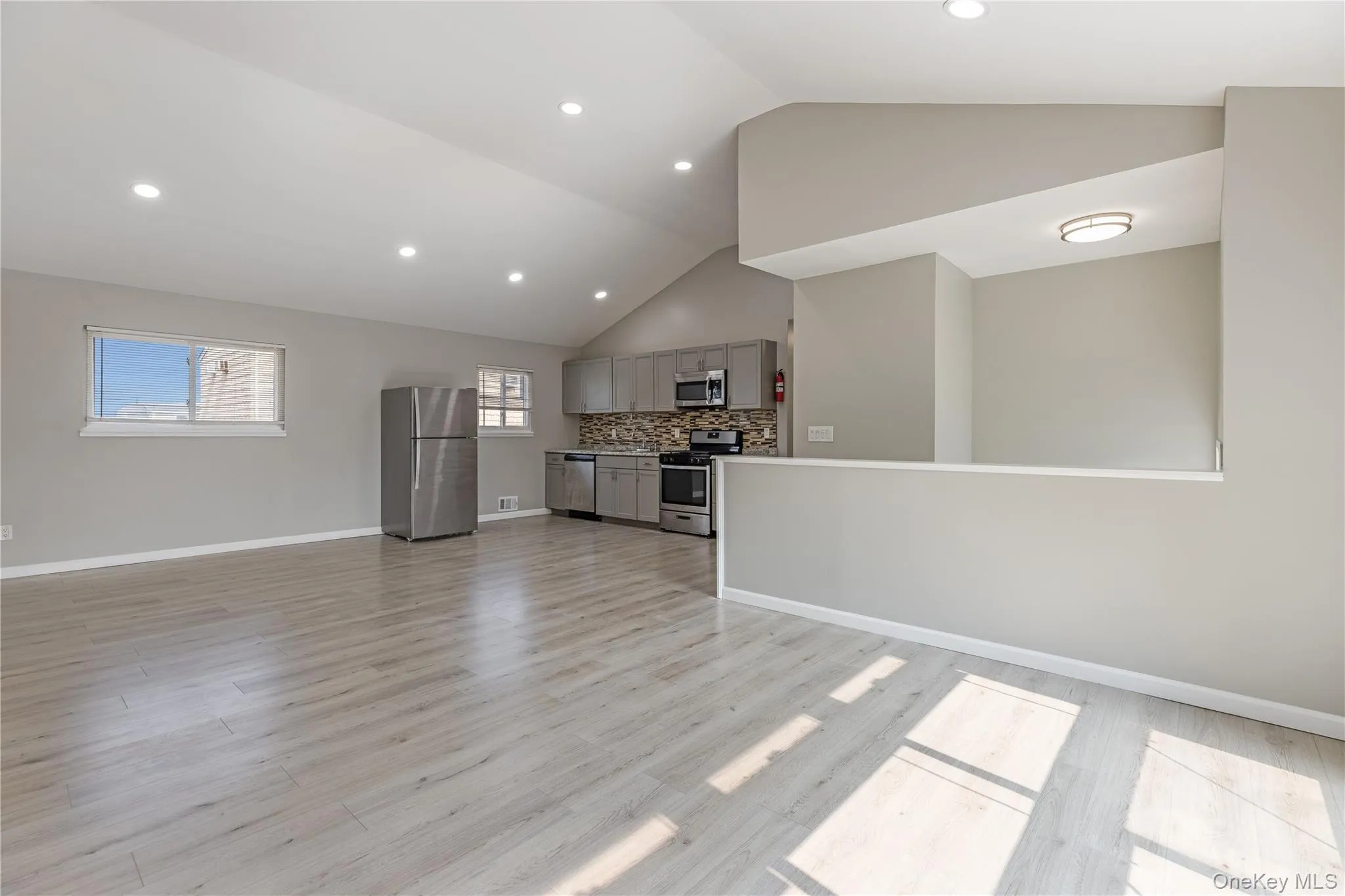 579 Fire Island Avenue, Babylon, NY, 3 Bedrooms Bedrooms, 6 Rooms Rooms,1 BathroomBathrooms,Residential Lease,For Rent,Fire Island,0,1007187 579 Fire Island Avenue, Babylon, NY, 3 Bedrooms Bedrooms, 6 Rooms Rooms,1 BathroomBathrooms,Residential Lease,For Rent,Fire Island,0,1007187