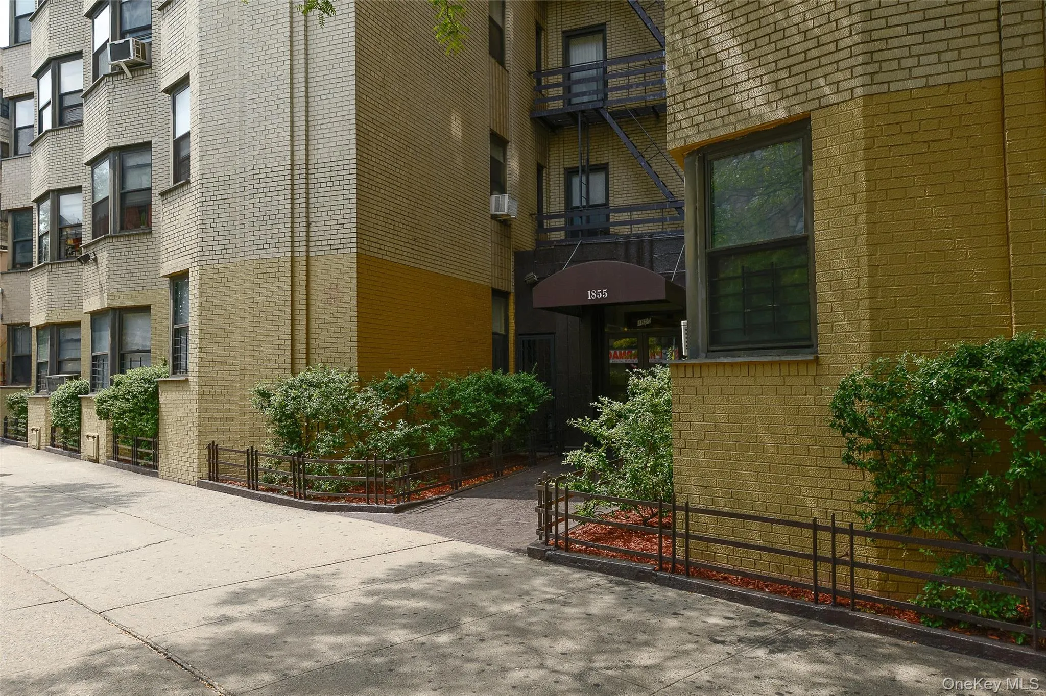 1855 GRAND CONCOURSE @ Mount Hope Place, Bronx, NY 10453 - Main Entrance. 1855 GRAND CONCOURSE @ Mount Hope Place, Bronx, NY 10453 - Main Entrance.