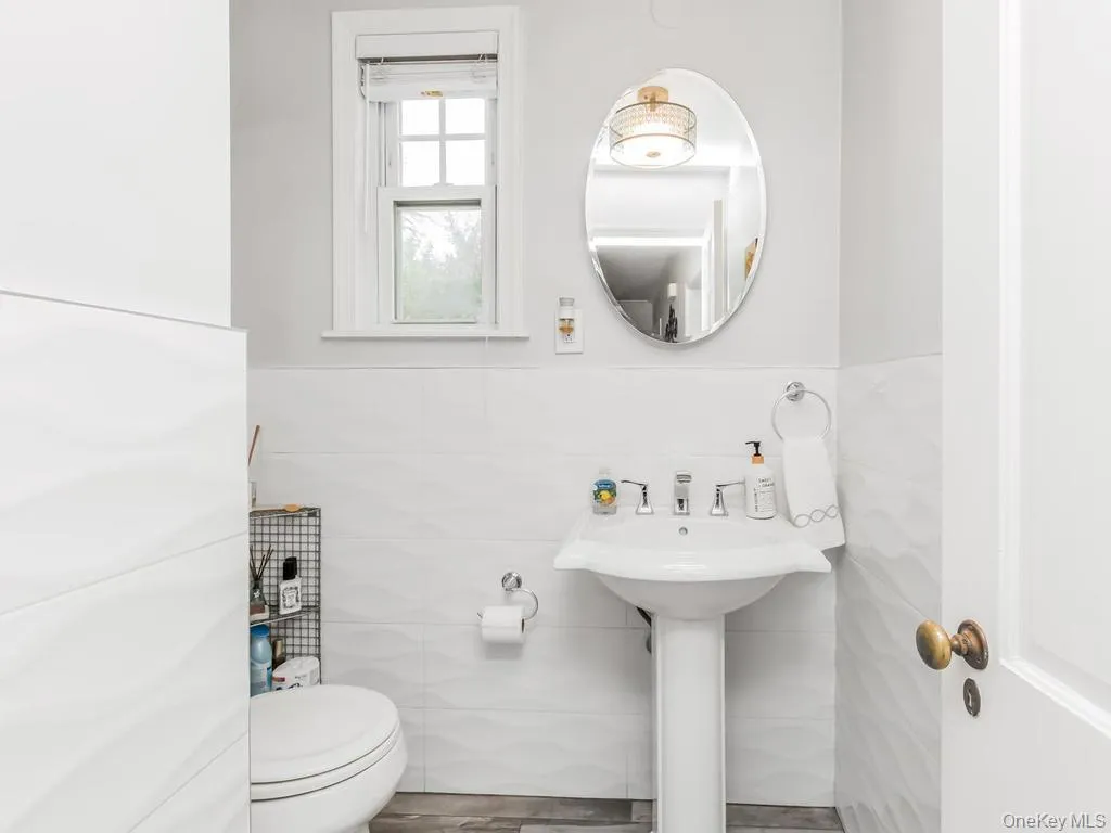 129 Jackson Avenue, Pelham, NY, 3 Bedrooms Bedrooms, 11 Rooms Rooms,2 BathroomsBathrooms,Residential,For Rent,Jackson,0,1007189 129 Jackson Avenue, Pelham, NY, 3 Bedrooms Bedrooms, 11 Rooms Rooms,2 BathroomsBathrooms,Residential,For Rent,Jackson,0,1007189
