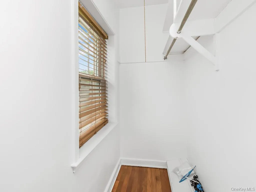 129 Jackson Avenue, Pelham, NY, 3 Bedrooms Bedrooms, 11 Rooms Rooms,2 BathroomsBathrooms,Residential,For Rent,Jackson,0,1007189 129 Jackson Avenue, Pelham, NY, 3 Bedrooms Bedrooms, 11 Rooms Rooms,2 BathroomsBathrooms,Residential,For Rent,Jackson,0,1007189