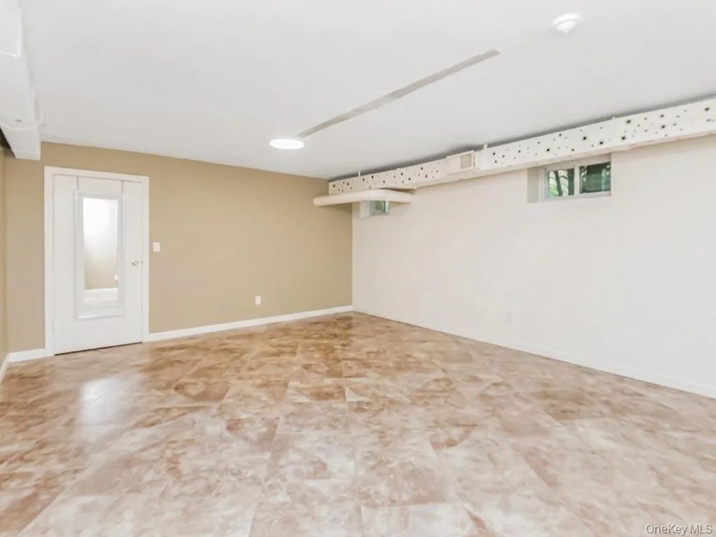 129 Jackson Avenue, Pelham, NY, 3 Bedrooms Bedrooms, 11 Rooms Rooms,2 BathroomsBathrooms,Residential,For Rent,Jackson,0,1007189 129 Jackson Avenue, Pelham, NY, 3 Bedrooms Bedrooms, 11 Rooms Rooms,2 BathroomsBathrooms,Residential,For Rent,Jackson,0,1007189