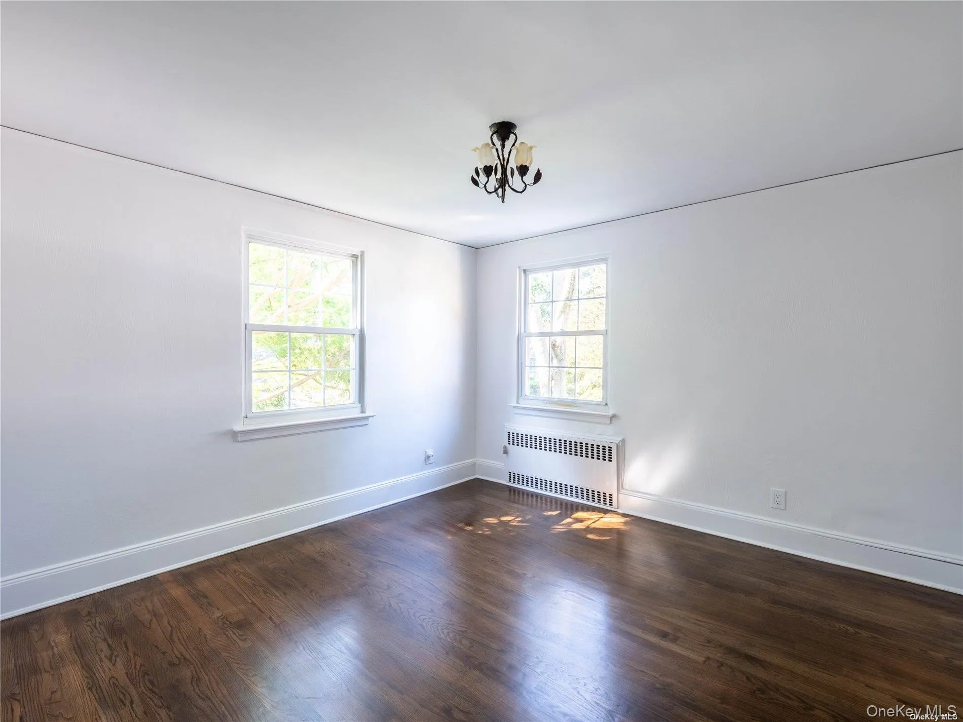 109 Chase Road, North Hempstead, NY, 3 Bedrooms Bedrooms, 6 Rooms Rooms,1 BathroomBathrooms,Residential,For Rent,Chase,0,1007190 109 Chase Road, North Hempstead, NY, 3 Bedrooms Bedrooms, 6 Rooms Rooms,1 BathroomBathrooms,Residential,For Rent,Chase,0,1007190