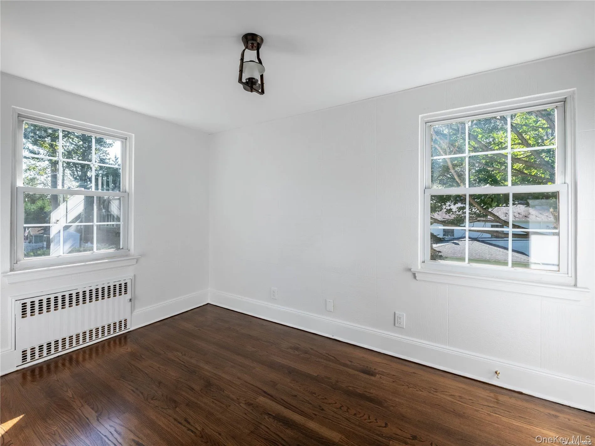 109 Chase Road, North Hempstead, NY, 3 Bedrooms Bedrooms, 6 Rooms Rooms,1 BathroomBathrooms,Residential,For Rent,Chase,0,1007190 109 Chase Road, North Hempstead, NY, 3 Bedrooms Bedrooms, 6 Rooms Rooms,1 BathroomBathrooms,Residential,For Rent,Chase,0,1007190
