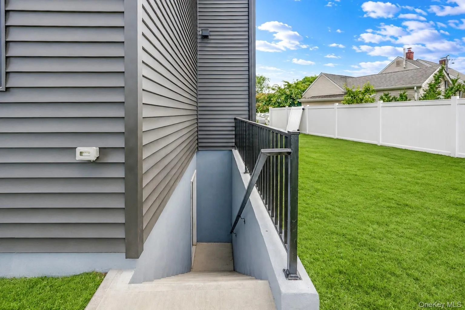 23 Harrow Lane, Hempstead, NY, 5 Bedrooms Bedrooms, 13 Rooms Rooms,4 BathroomsBathrooms,Residential,For Rent,Harrow,0,1007192 23 Harrow Lane, Hempstead, NY, 5 Bedrooms Bedrooms, 13 Rooms Rooms,4 BathroomsBathrooms,Residential,For Rent,Harrow,0,1007192