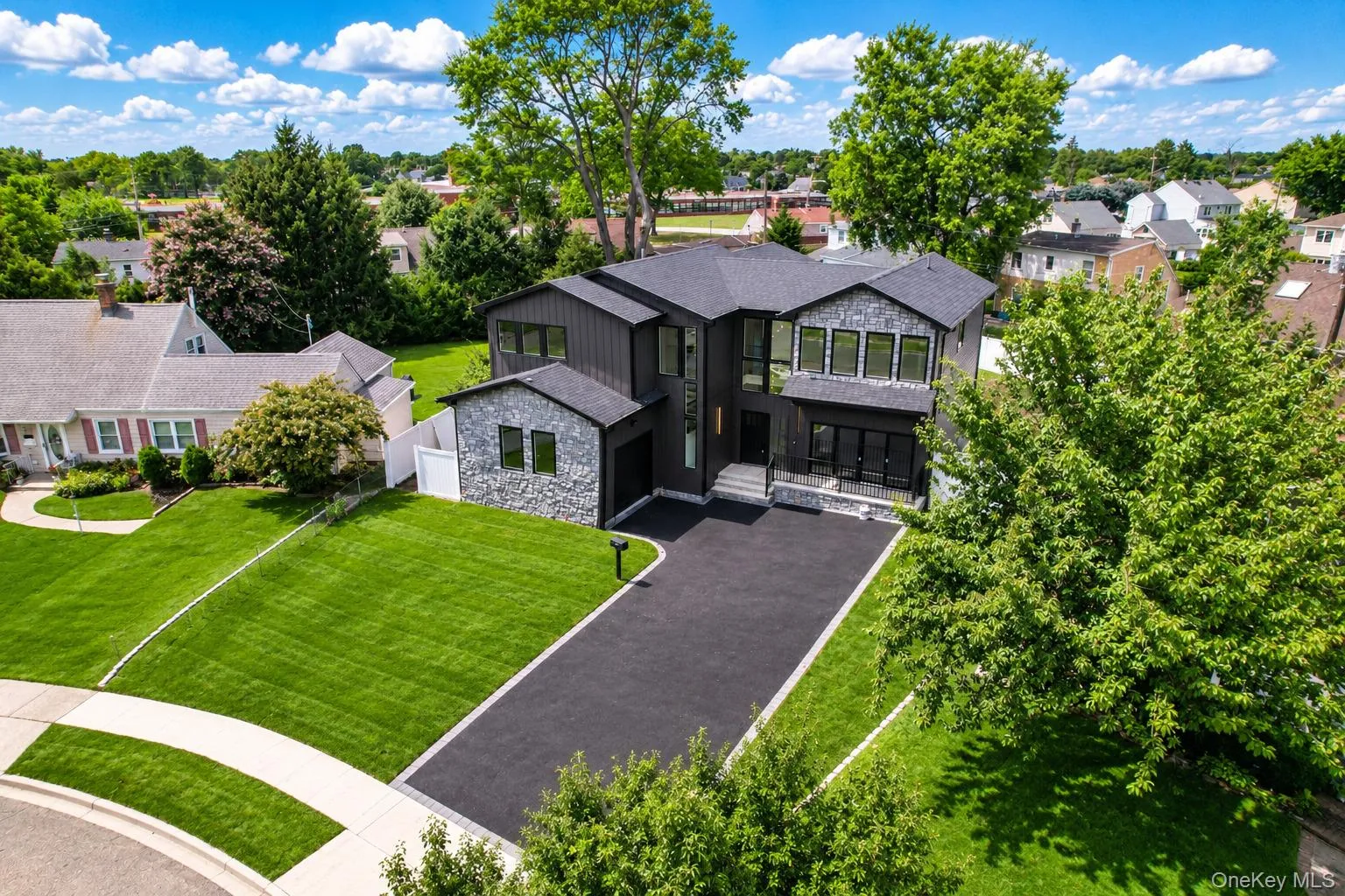 23 Harrow Lane, Hempstead, NY, 5 Bedrooms Bedrooms, 13 Rooms Rooms,4 BathroomsBathrooms,Residential,For Rent,Harrow,0,1007192 23 Harrow Lane, Hempstead, NY, 5 Bedrooms Bedrooms, 13 Rooms Rooms,4 BathroomsBathrooms,Residential,For Rent,Harrow,0,1007192